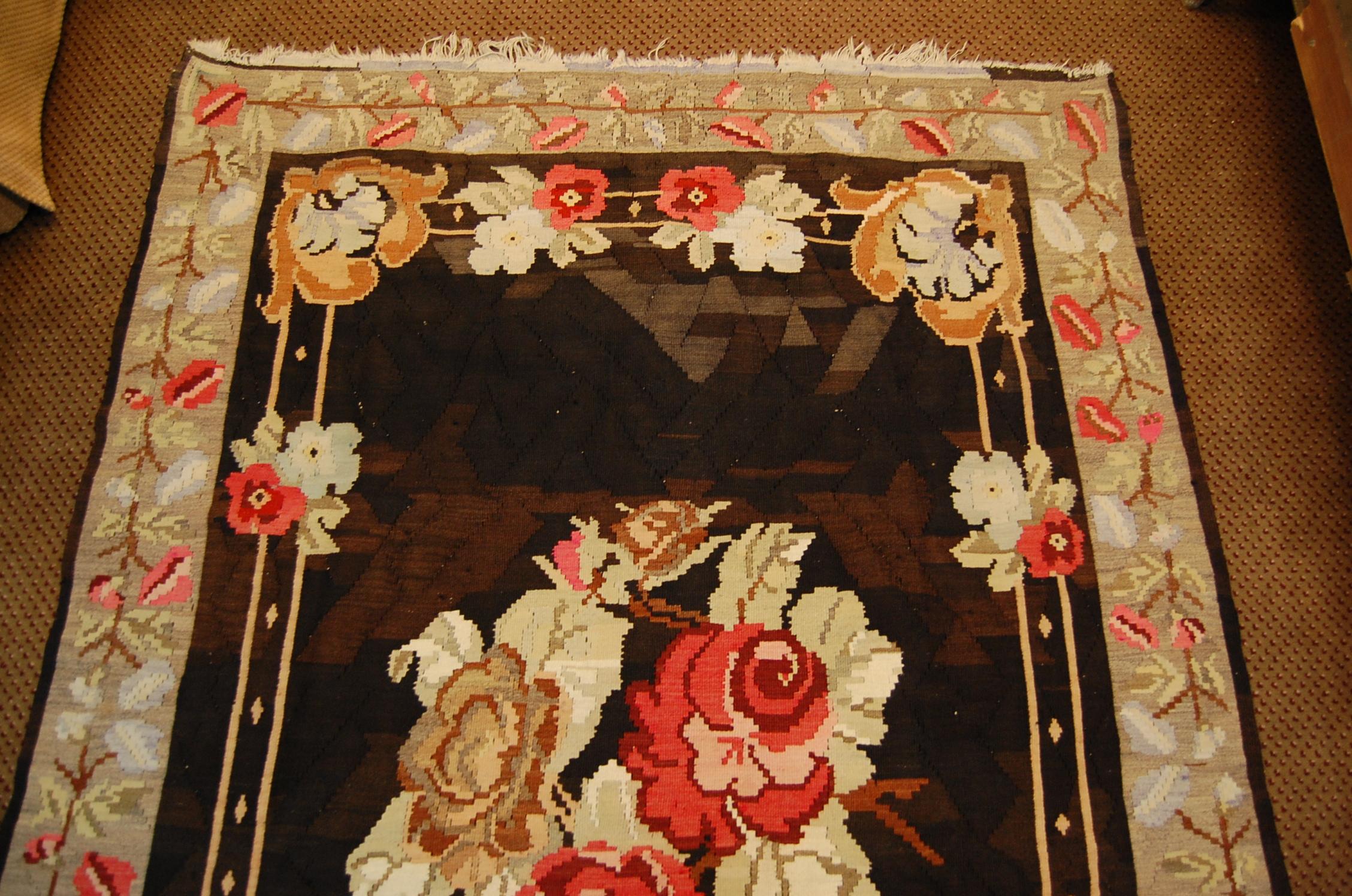 Floral Turkish Kilim Area Rug with Bessarabian Rose Design, circa 1910; SALE In Good Condition In Pittsburgh, PA