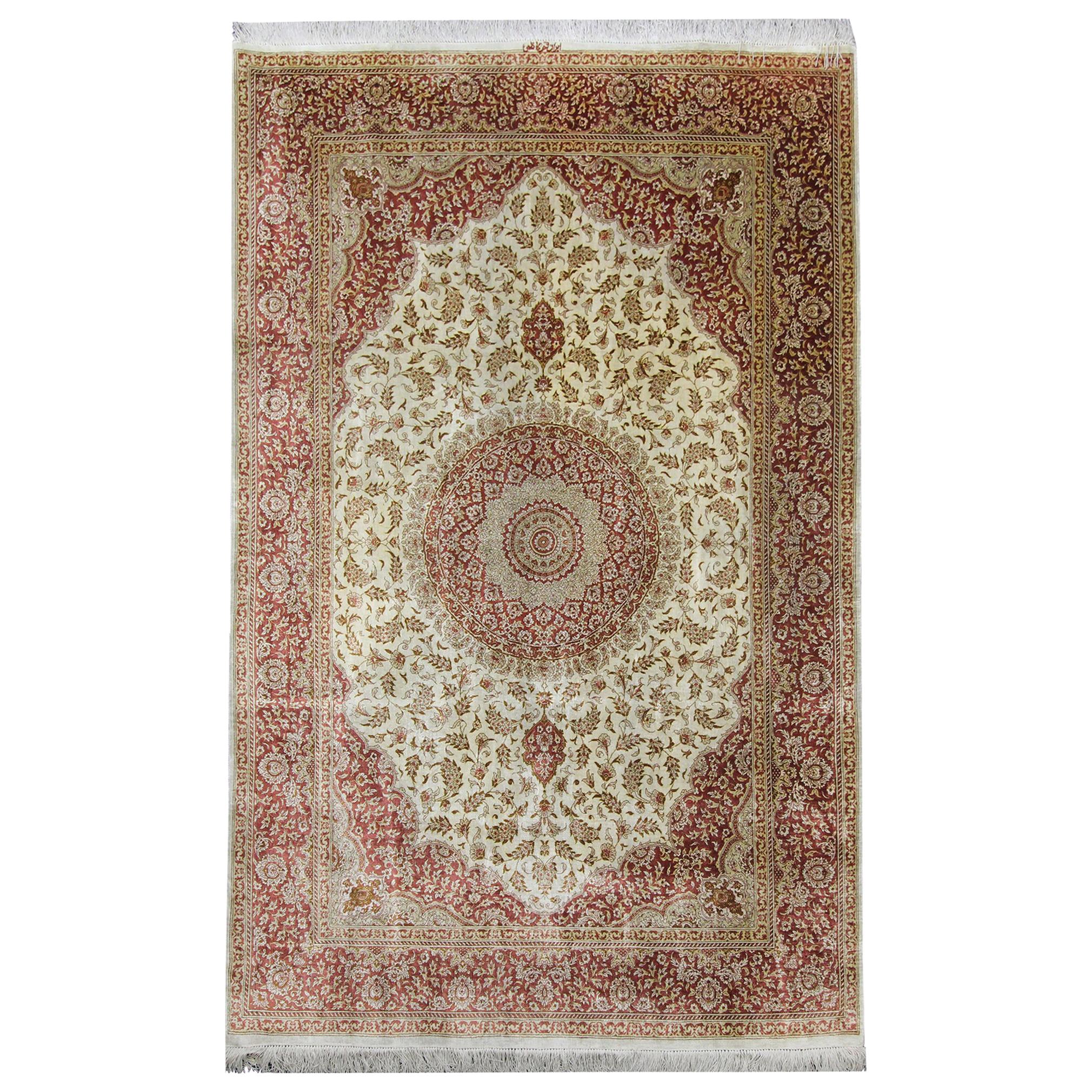Tapis turc floral, tapis oriental en soie marron fait à la main