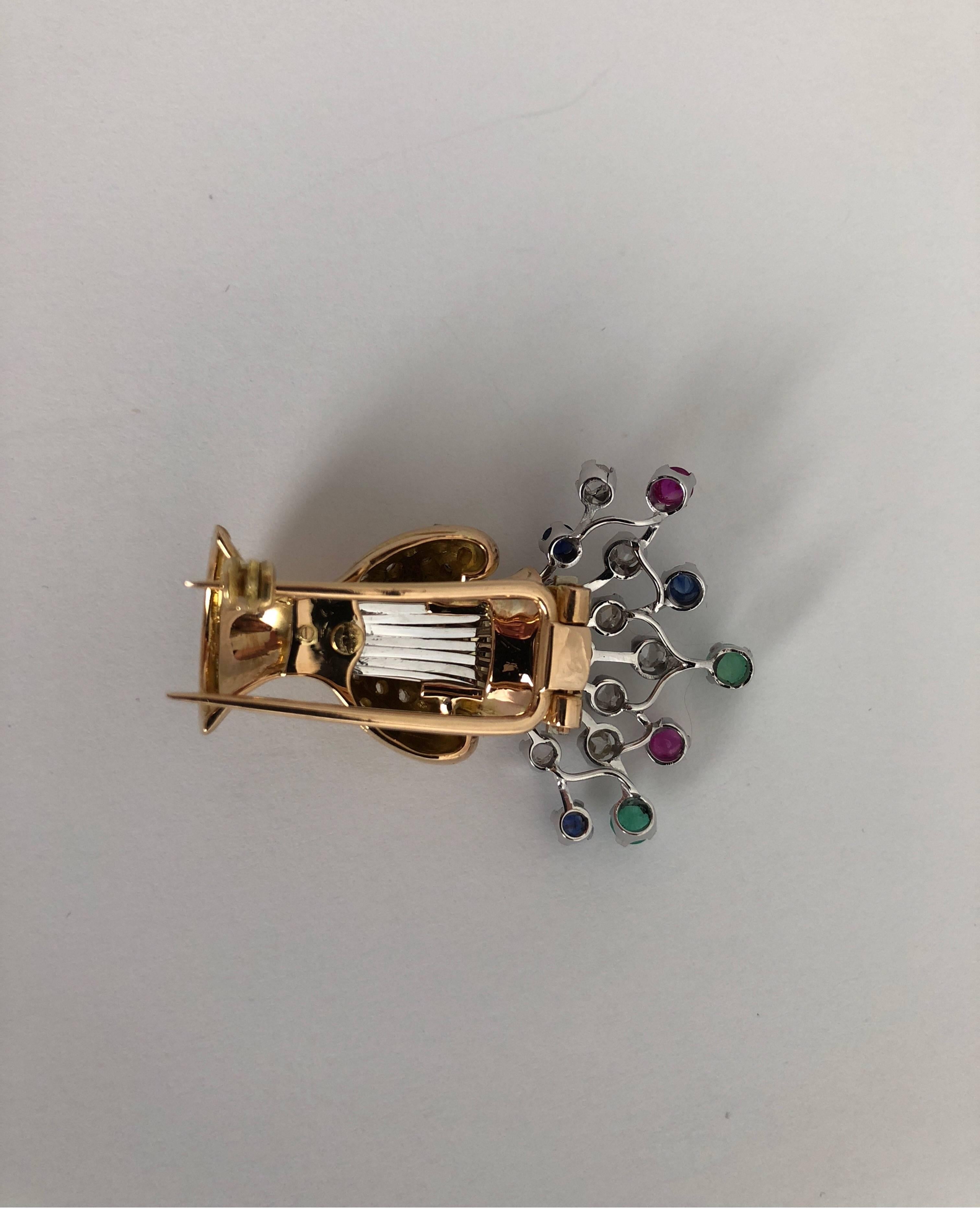 Floral Vase Brooch in Yellow Gold and Gemstones For Sale 2