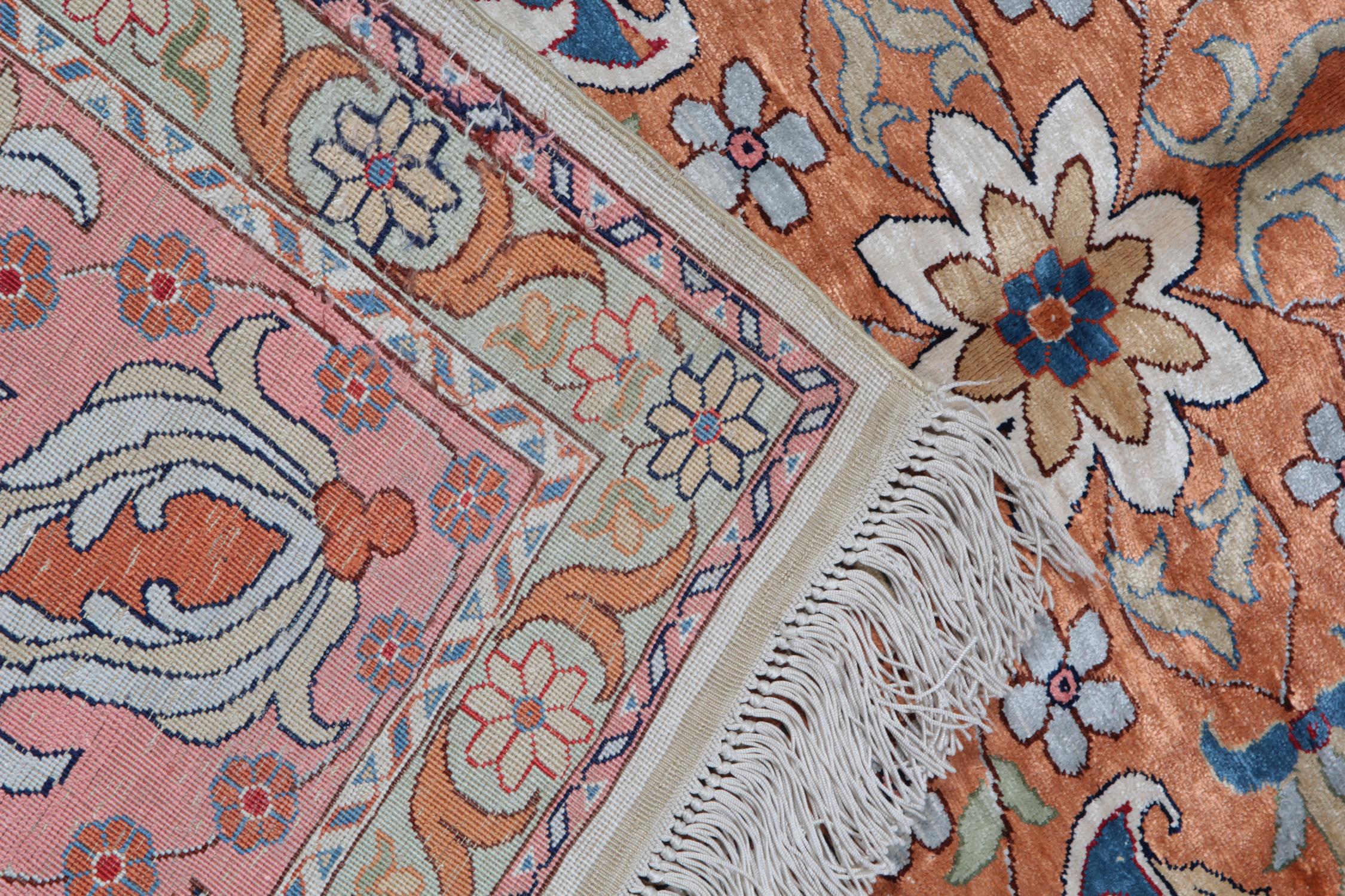 Feine Vintage Seidenteppiche, Creme Hereke Türkischer Teppich, Reine Wohnzimmer Orientalische Teppiche (Ende des 20. Jahrhunderts) im Angebot