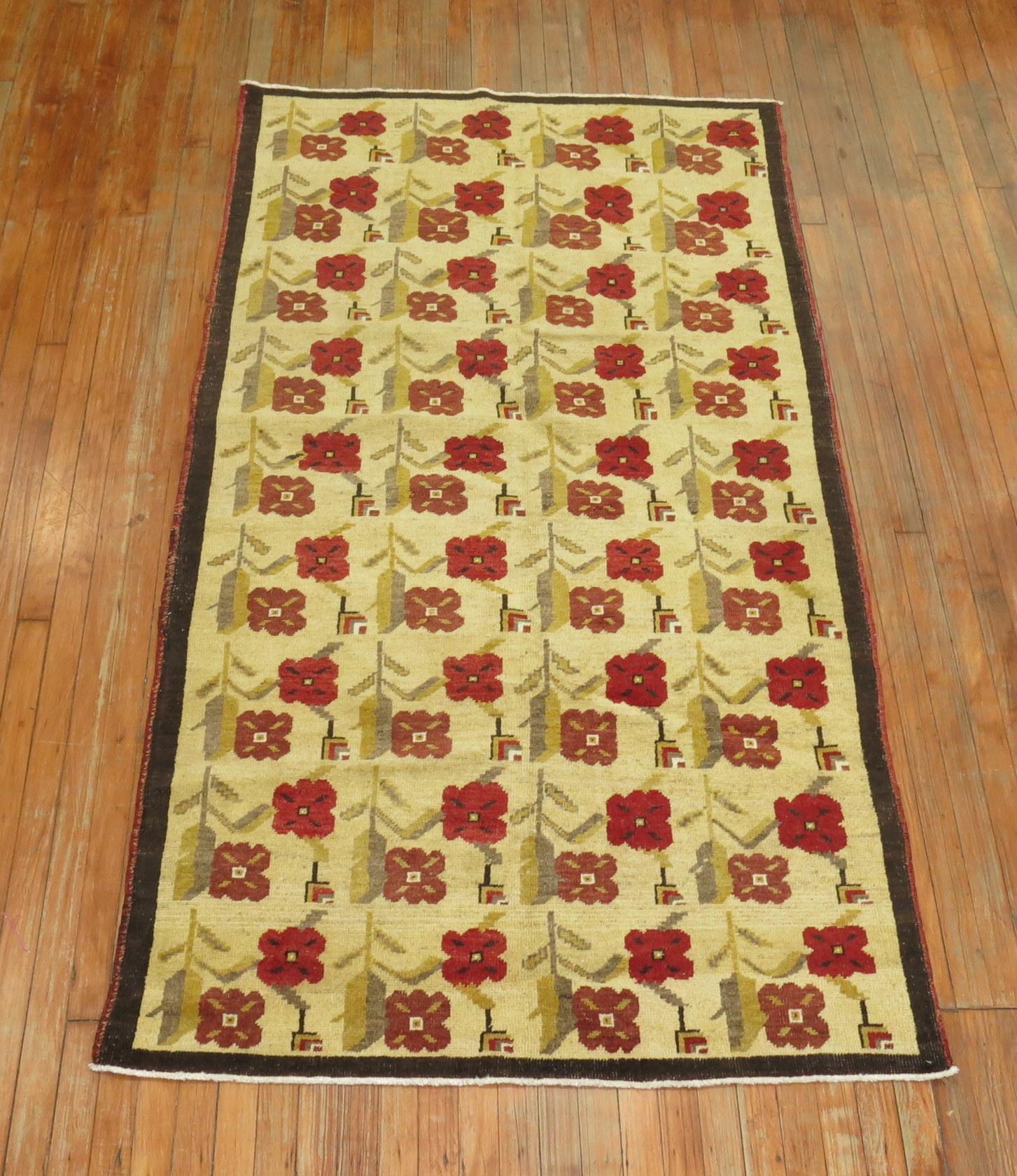 Alfombra Turca Vintage Floral de 4 x 7 pies en venta 2