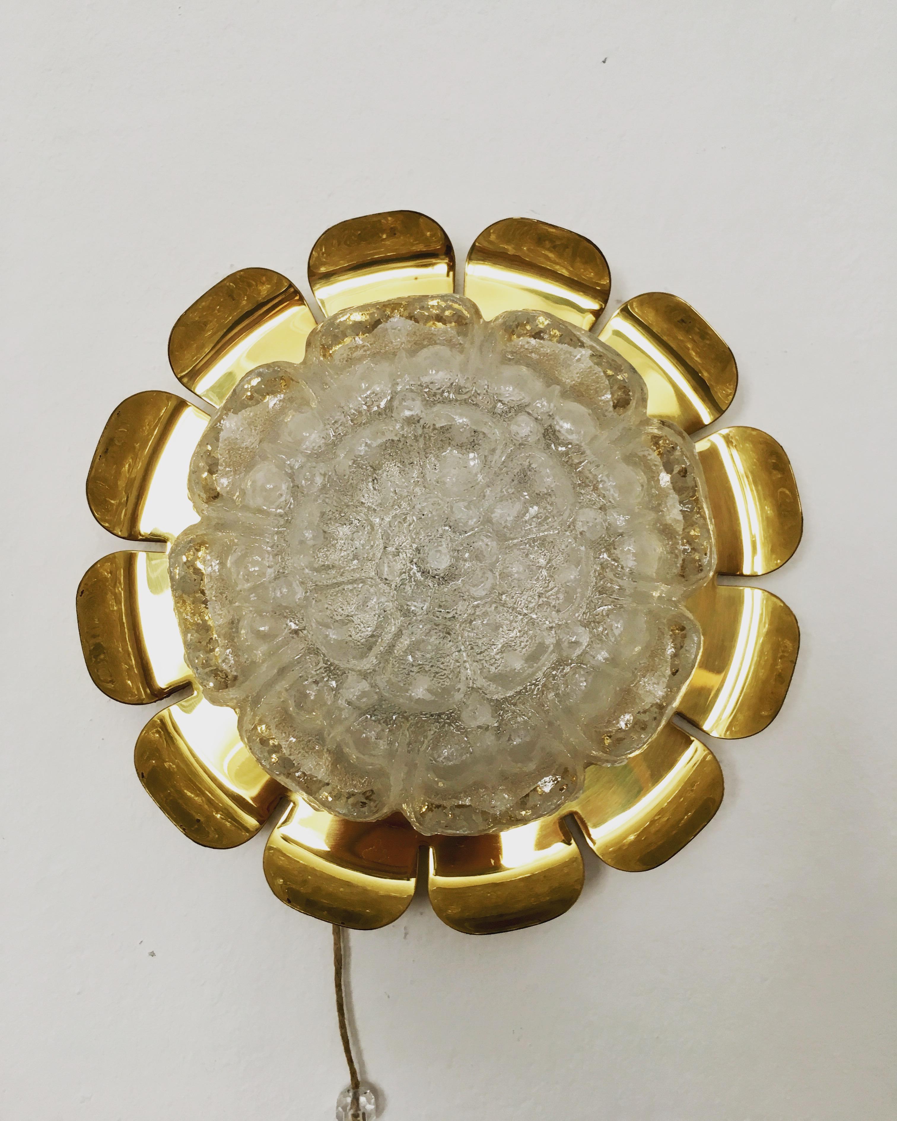 Lampada da parete floreale di Glashütte Limburg In condizioni buone in vendita a München, DE