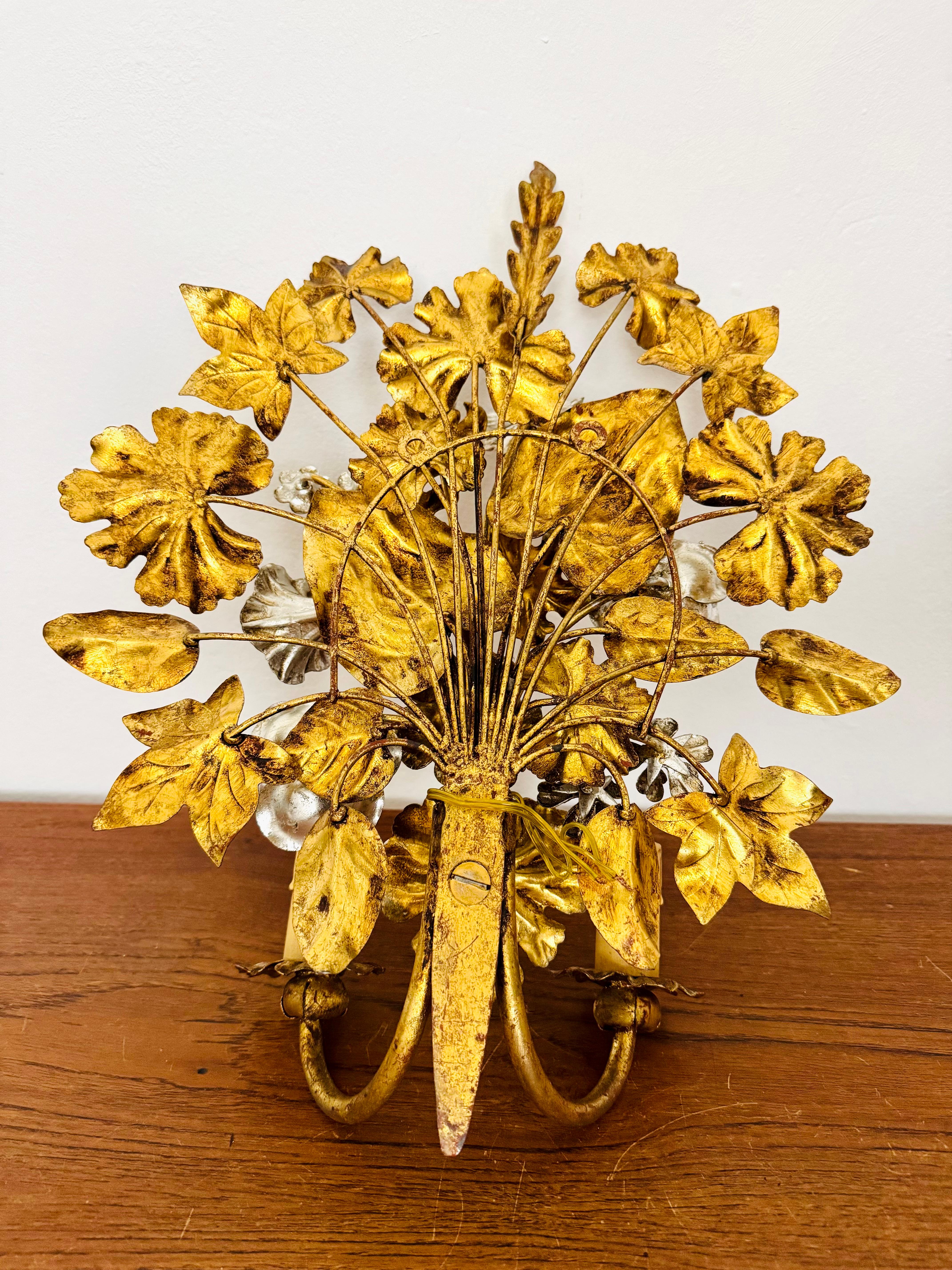 Florale wandleuchte by Hans Kögl im Angebot 7