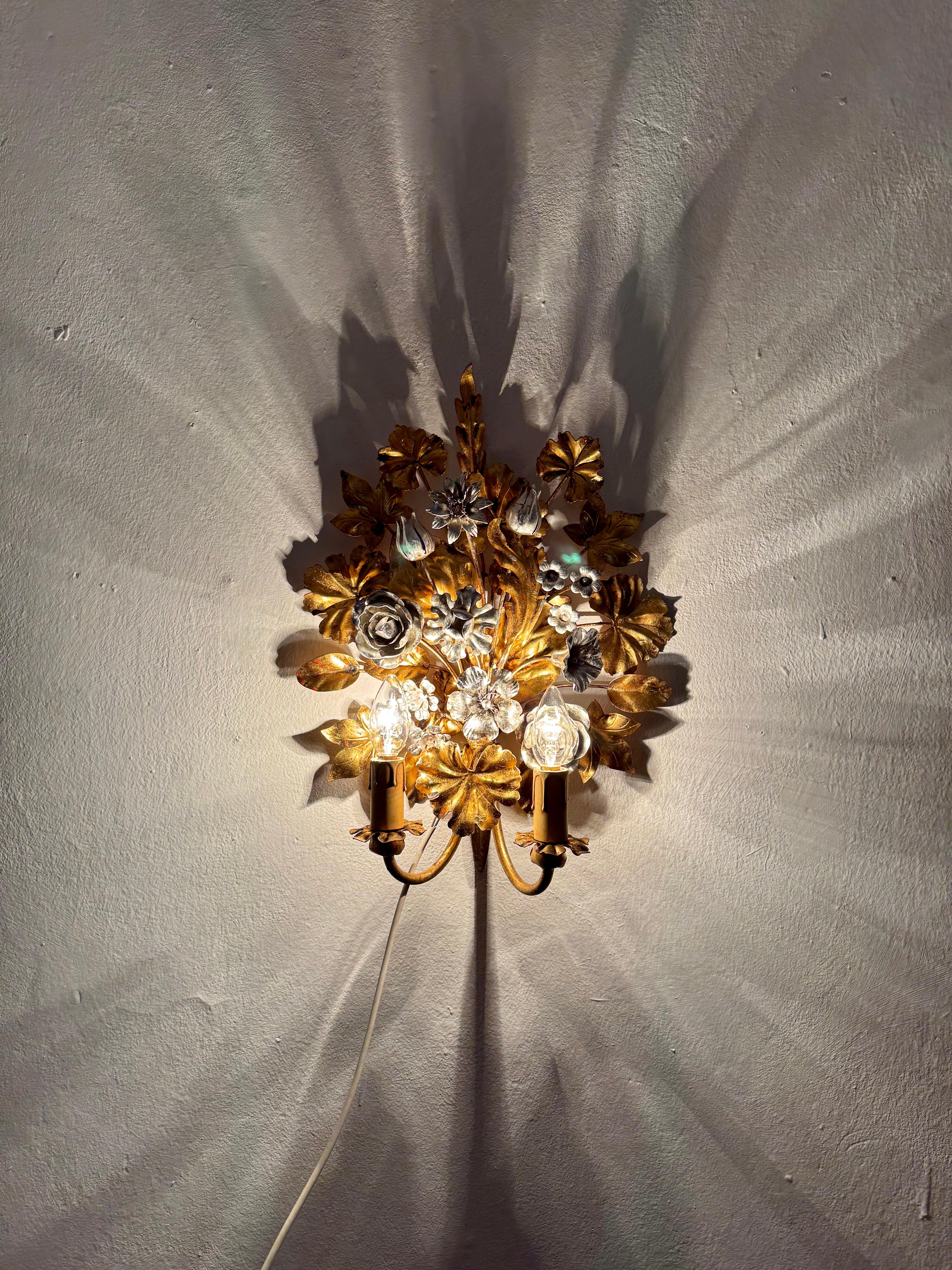 Florale wandleuchte by Hans Kögl im Angebot 2