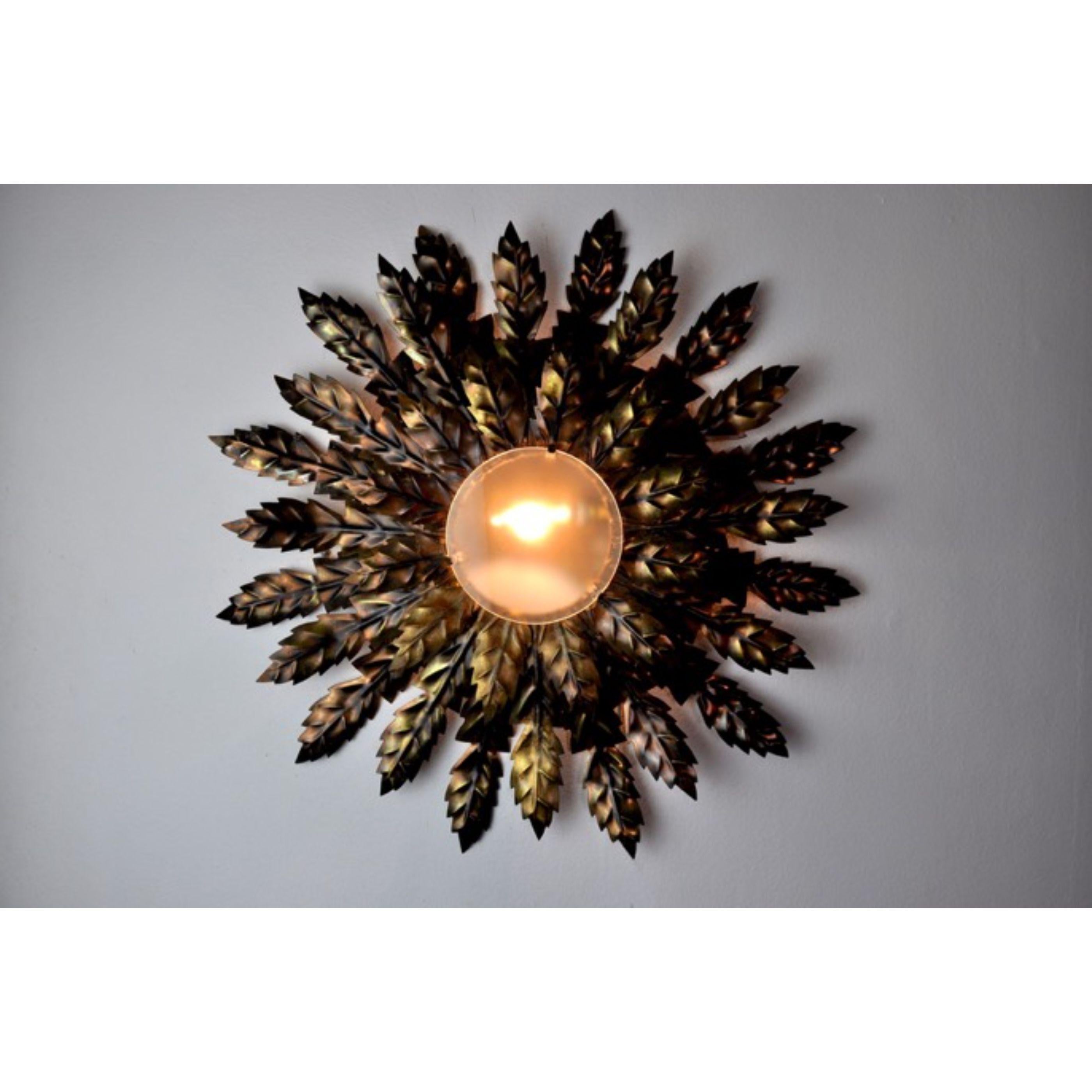 Floral Wall Lamp Sun, Golden Metal, Italy, 1970 For Sale 1
