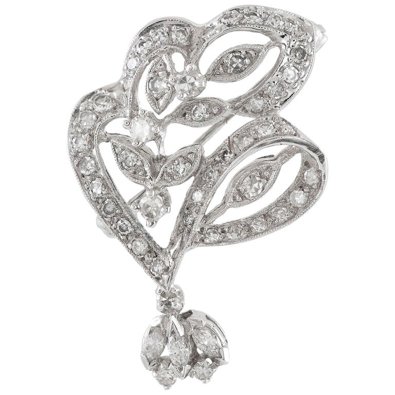 Floral White Gold Diamond Pendant For Sale at 1stDibs