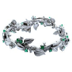 Bracciale floreale con smeraldi e diamanti in oro bianco 18 carati