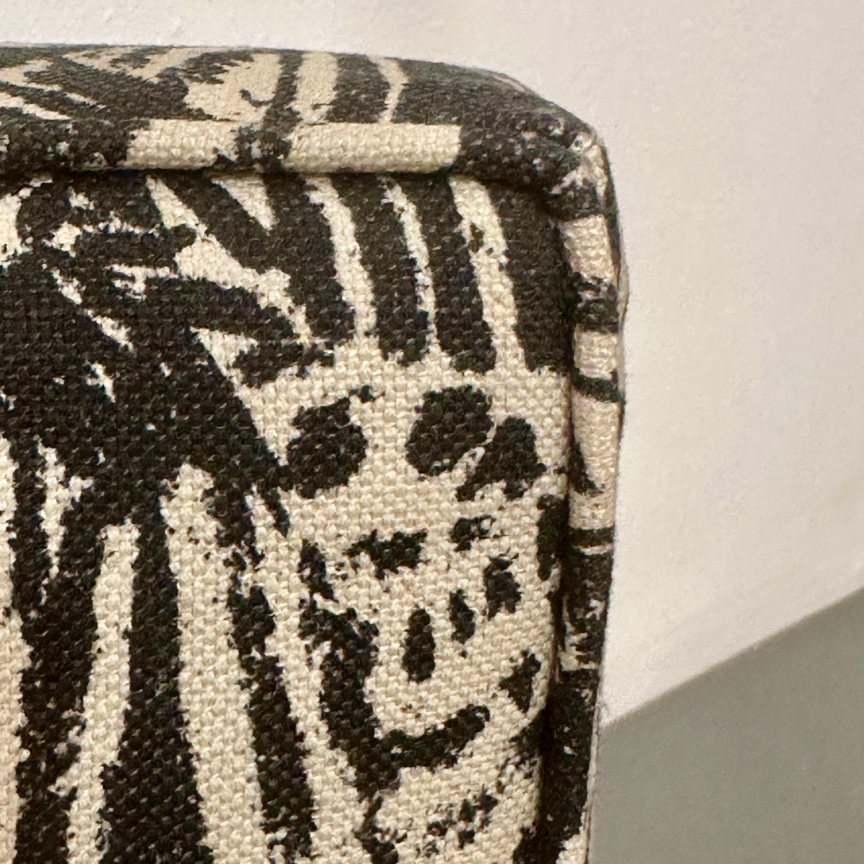 Florence Knoll 1950s Parallel Bar Chair Fab Abstract Black and White Bird Fabric For Sale 10
