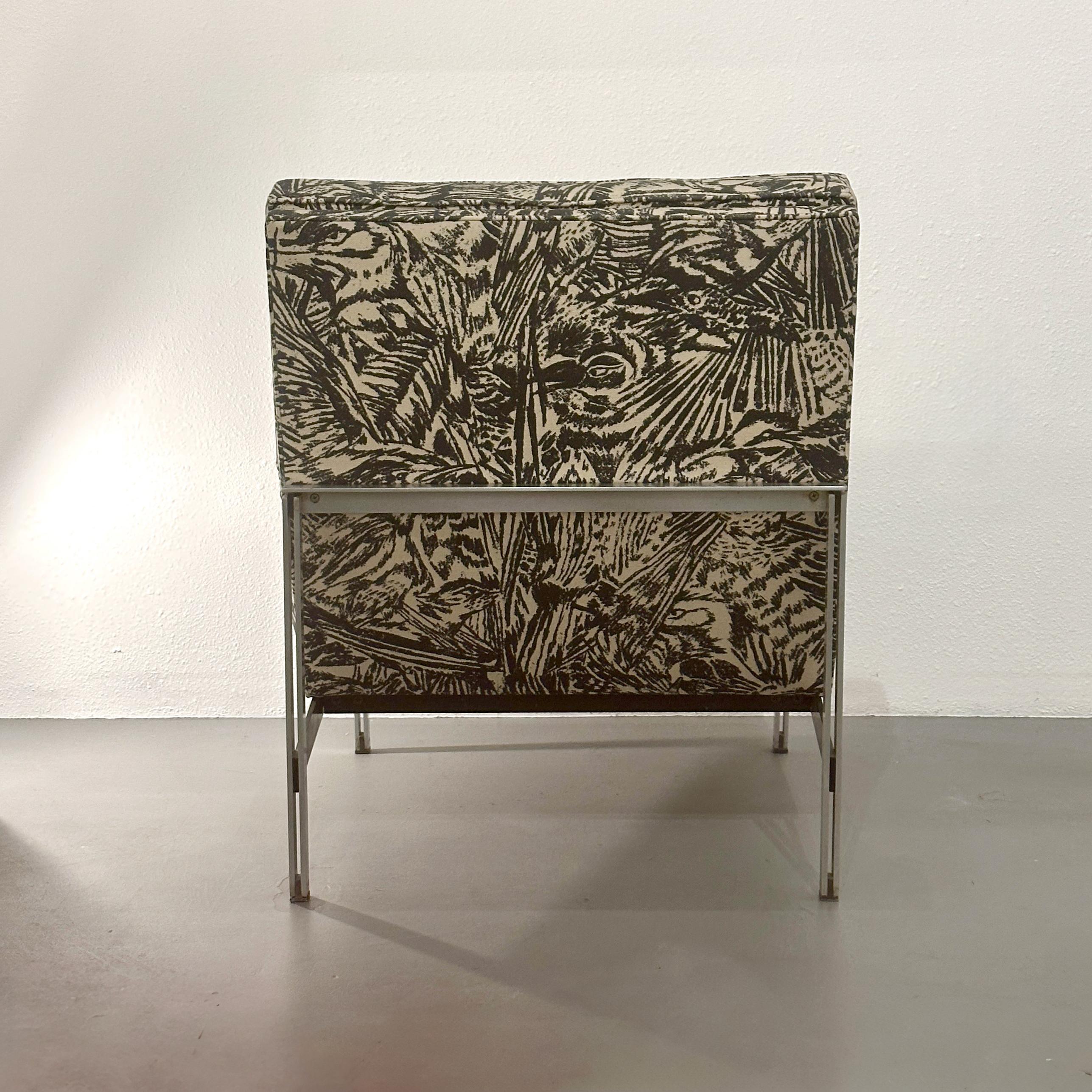 Florence Knoll 1950s Parallel Bar Chair Fab Abstract Black and White Bird Fabric In Good Condition For Sale In Cathedral City, CA