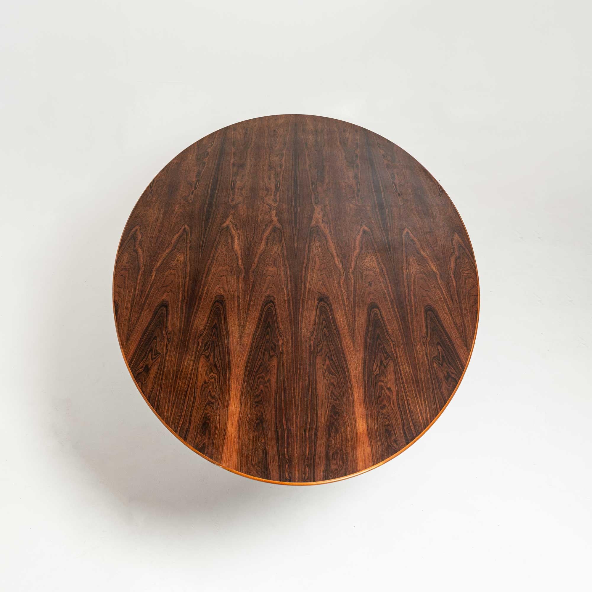 American Florence Knoll 1961 Oval Table/Desk in Rosewood
