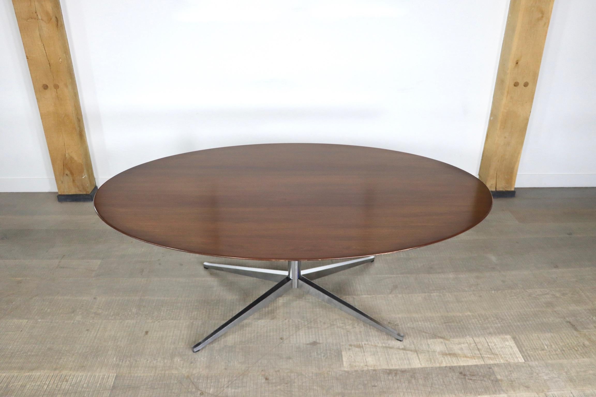 Mid-20th Century Florence Knoll 2480 Oval Dining Table in Walnut for Knoll, 1960s