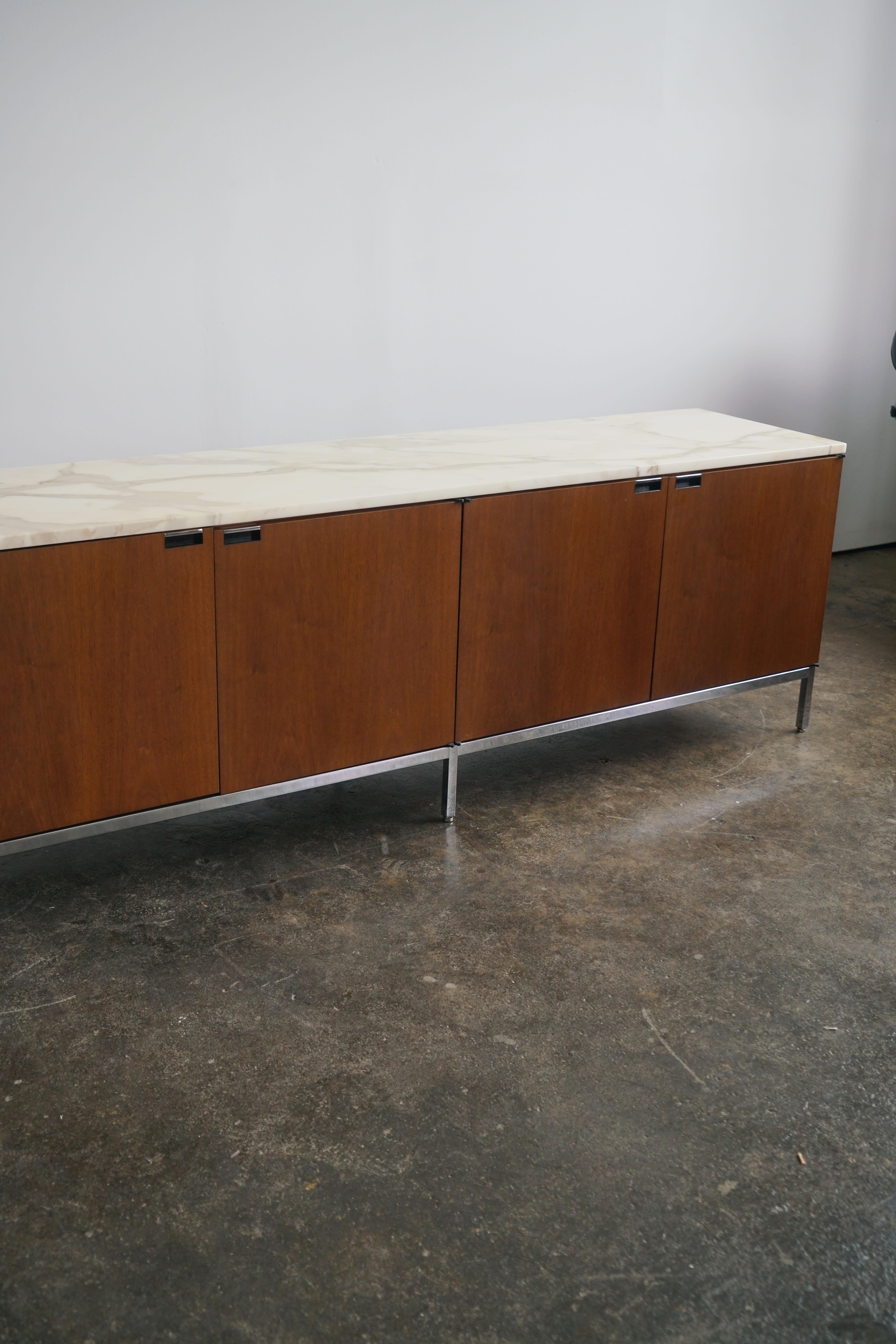 Florence Knoll 4 Position Credenza for Knoll, 1990's with Marble top 4