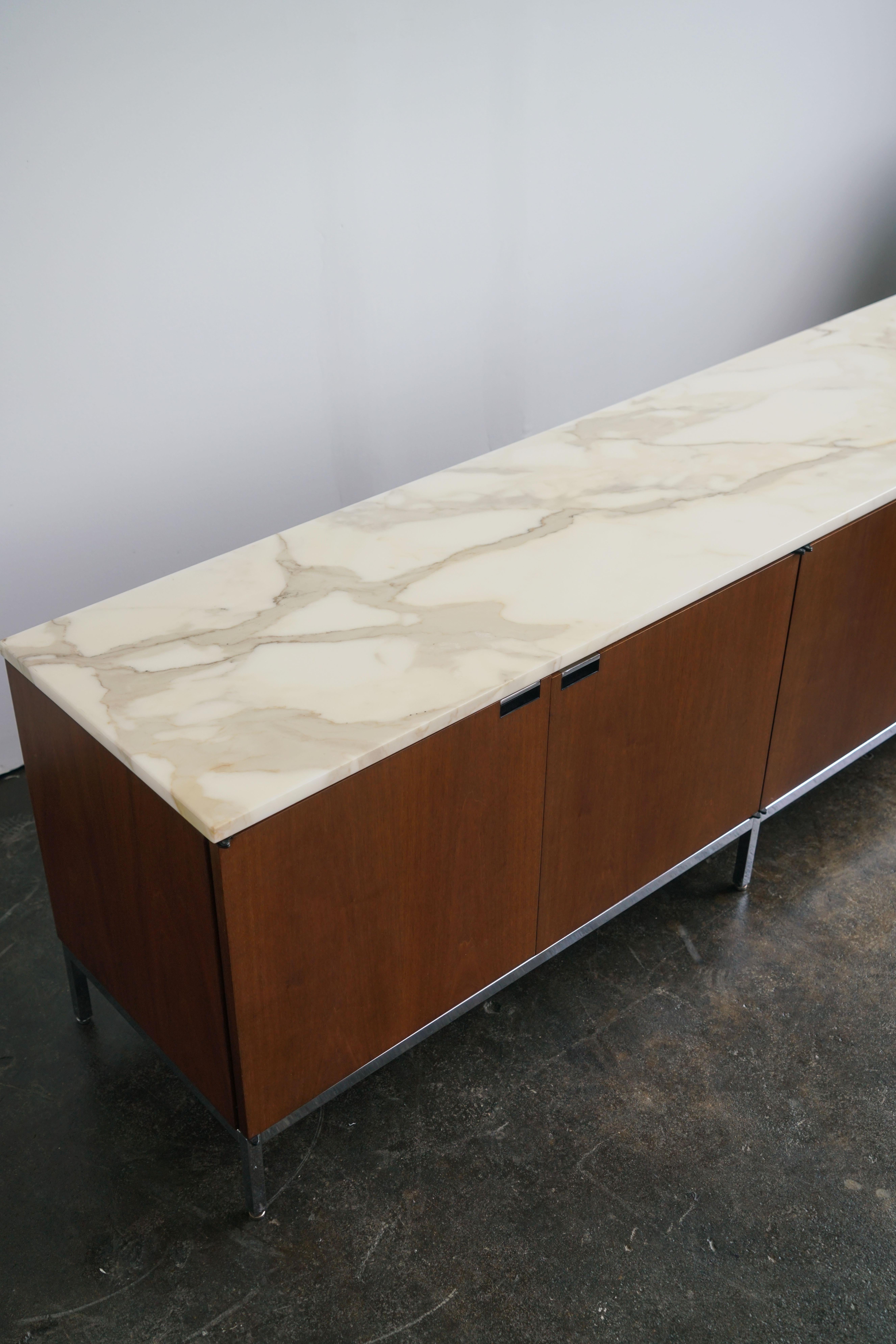 Florence Knoll 4 Position Credenza for Knoll, 1990's with Marble top 5