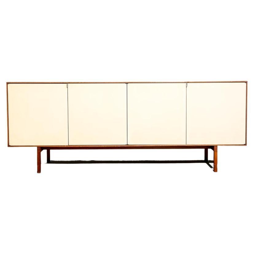 Florence Knoll '541' Credenza