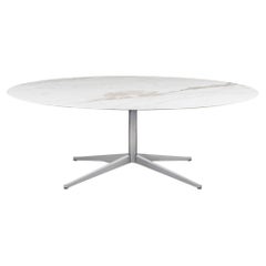 Table de salle à manger ovale 78" en marbre Calacatta de Florence Knoll