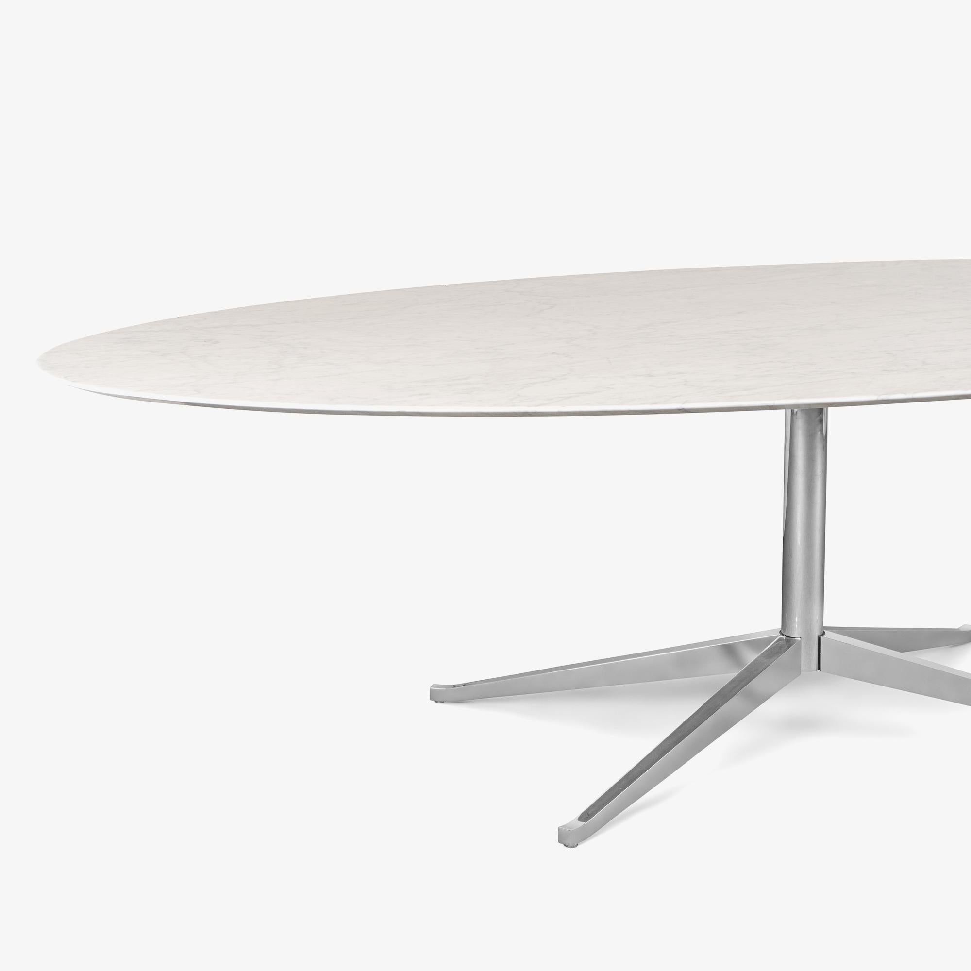 XXIe siècle et contemporain Table de salle à manger ovale Florence Knoll 96 pouces en marbre de Carrare poli en vente