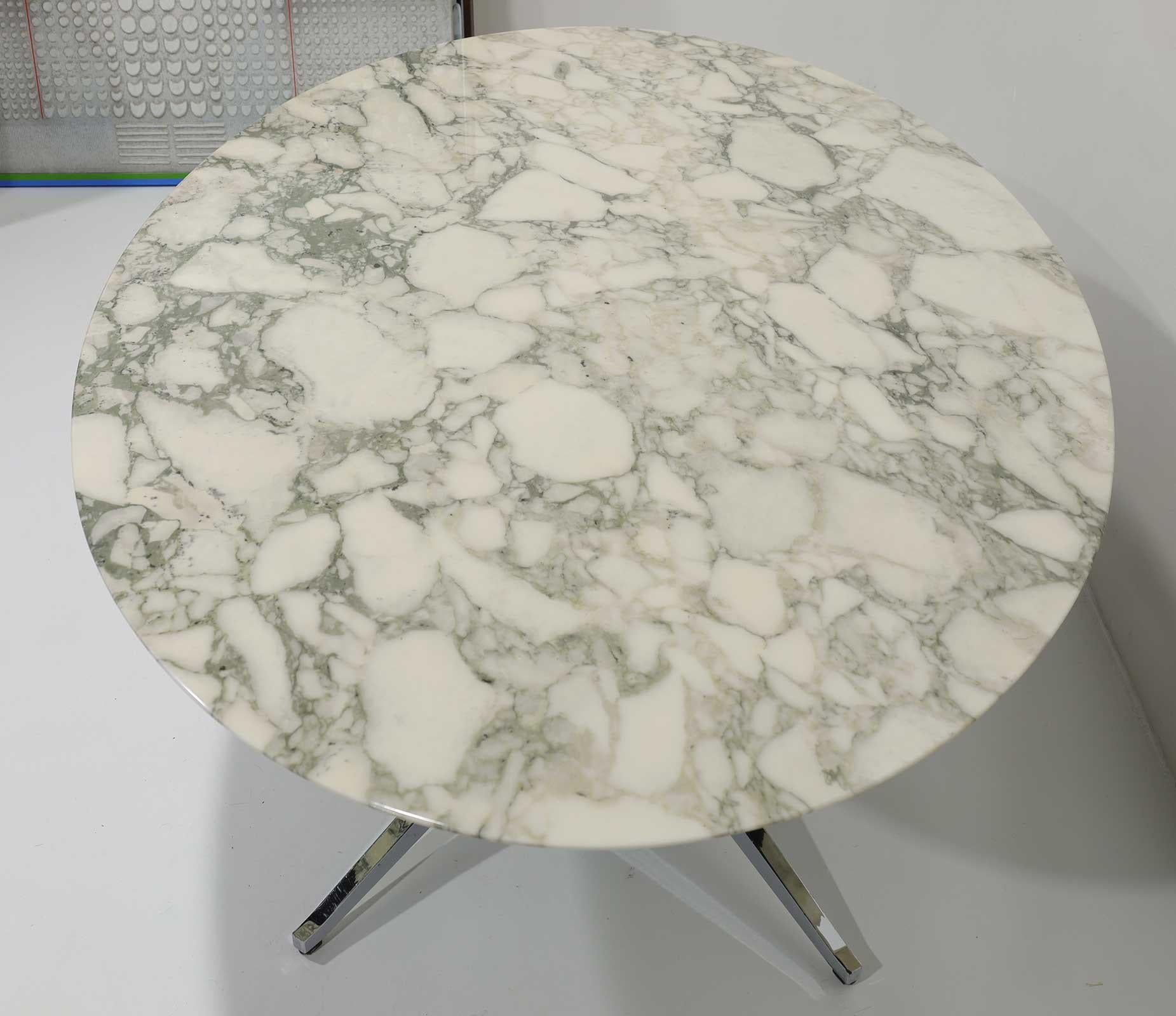 Mid-Century Modern Table ou bureau Arabescato Florence Knoll en vente
