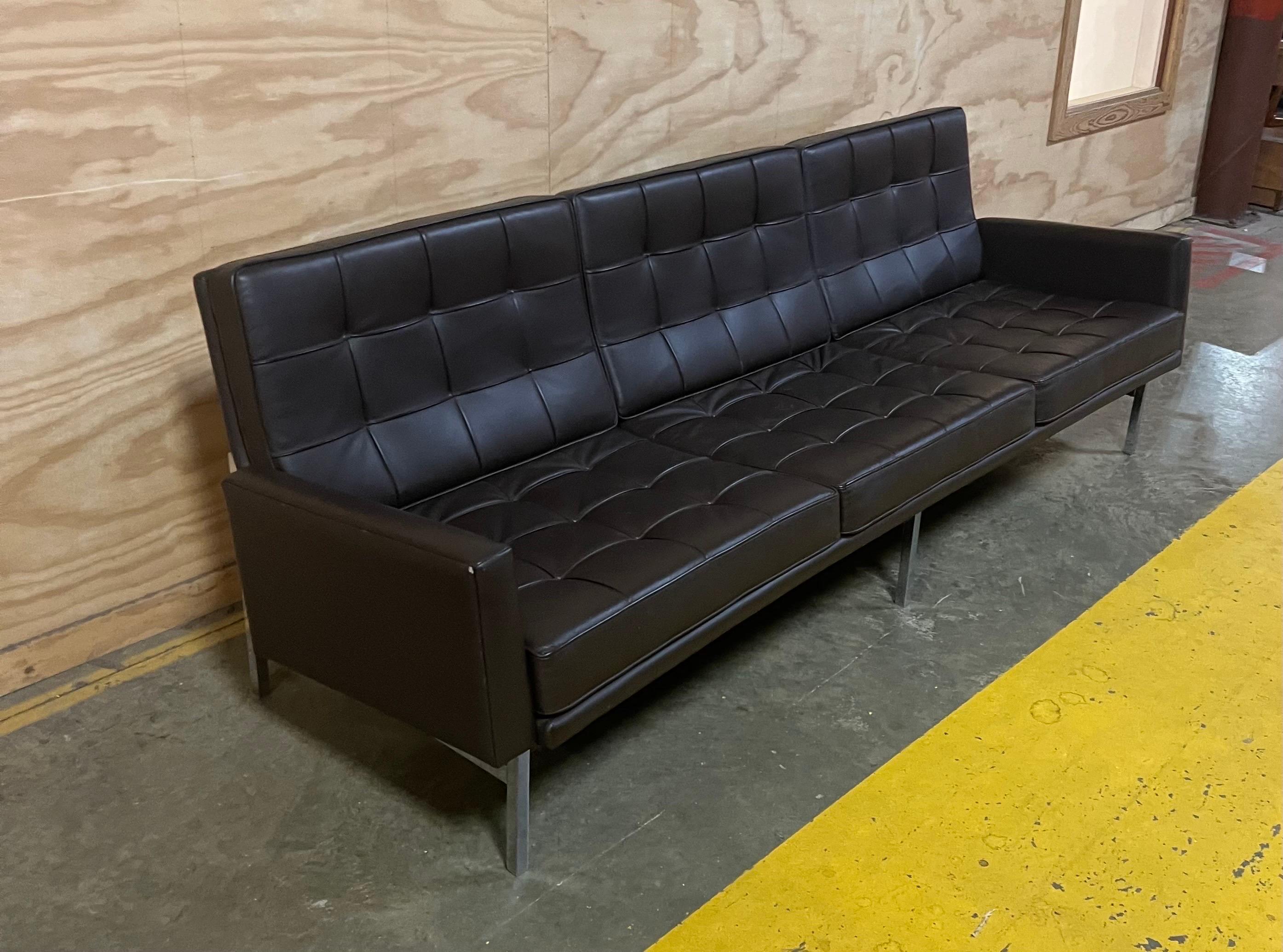 Mid-20th Century Florence Knoll Brown Sofa ~ Model 2577 For Sale