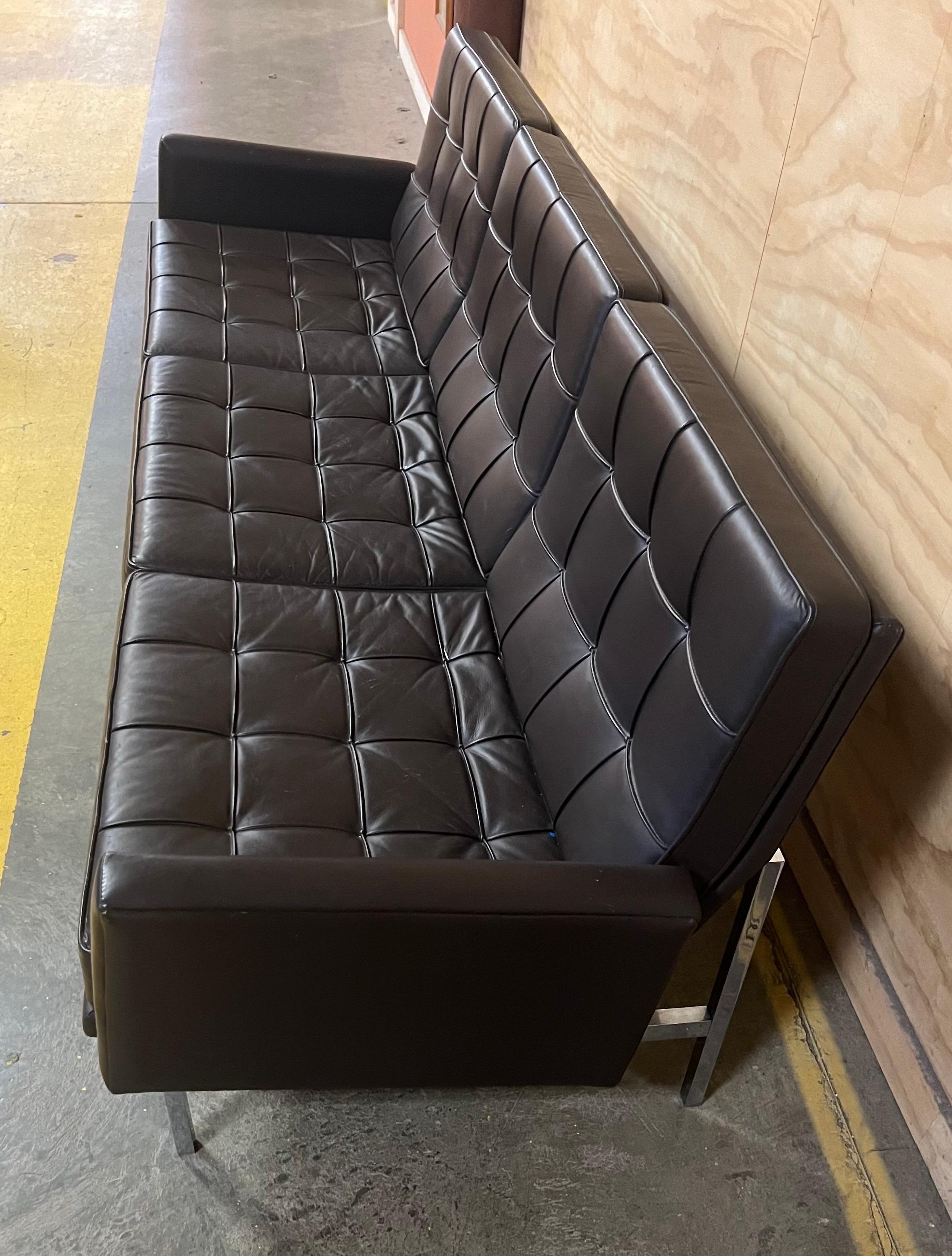 Florence Knoll Brown Sofa ~ Model 2577 For Sale 1