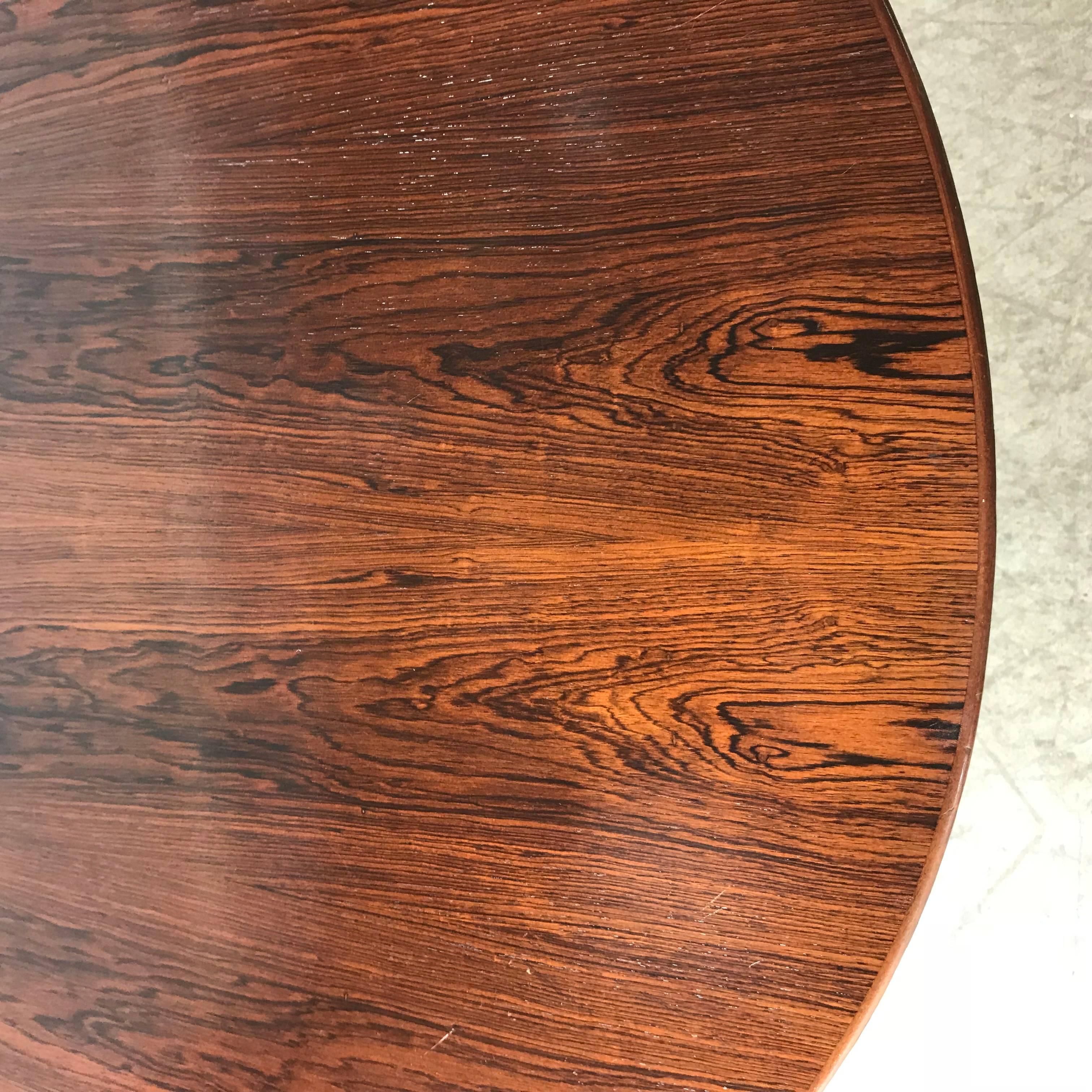 Florence Knoll Conference or Dining Table, Rosewood Top for Knoll In Good Condition In Buffalo, NY