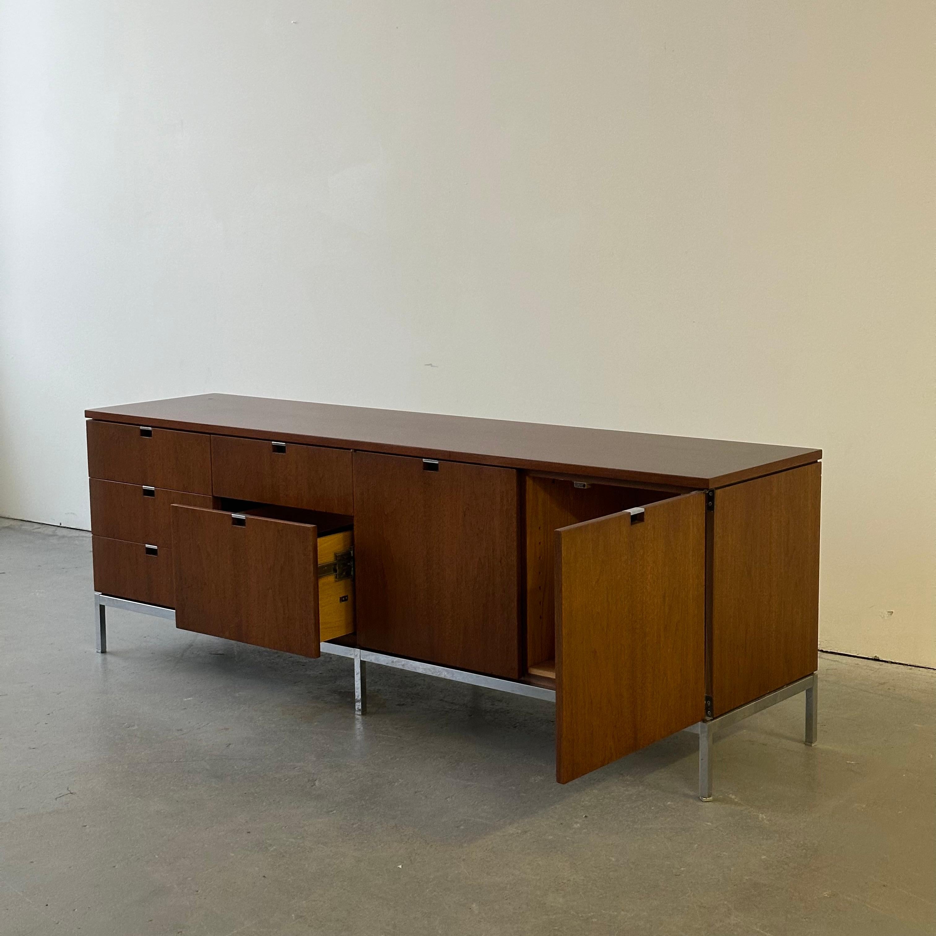 Mid-Century Modern Florence Knoll Credenza