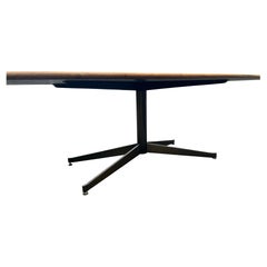 Florence Knoll Tavolo da pranzo e da conferenza Base a stella in bronzo X Grande e Noce