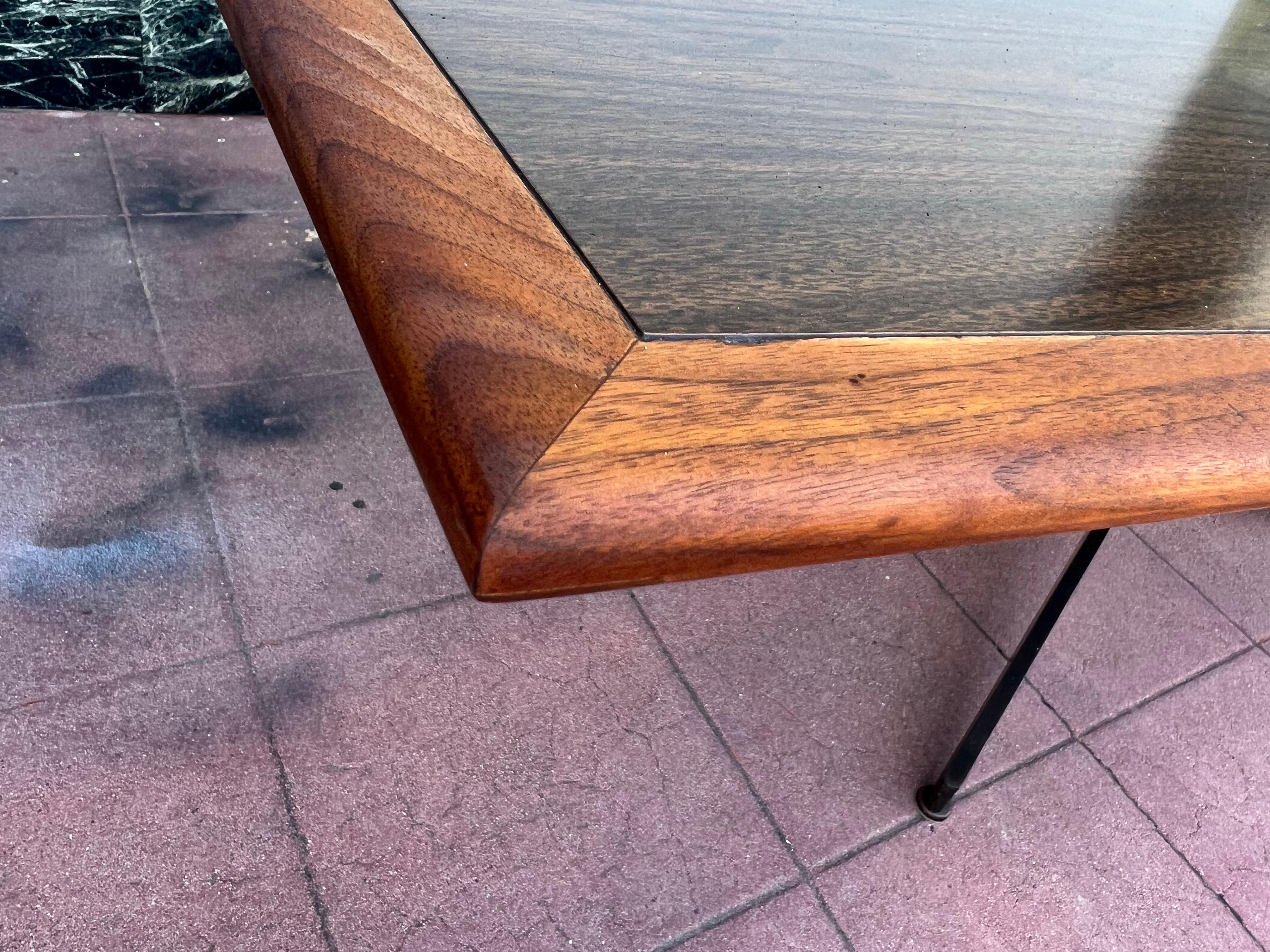 Florence Knoll Dining Conference Desk Table Bronze Star Base X Large & Walnut In Good Condition For Sale In San Diego, CA