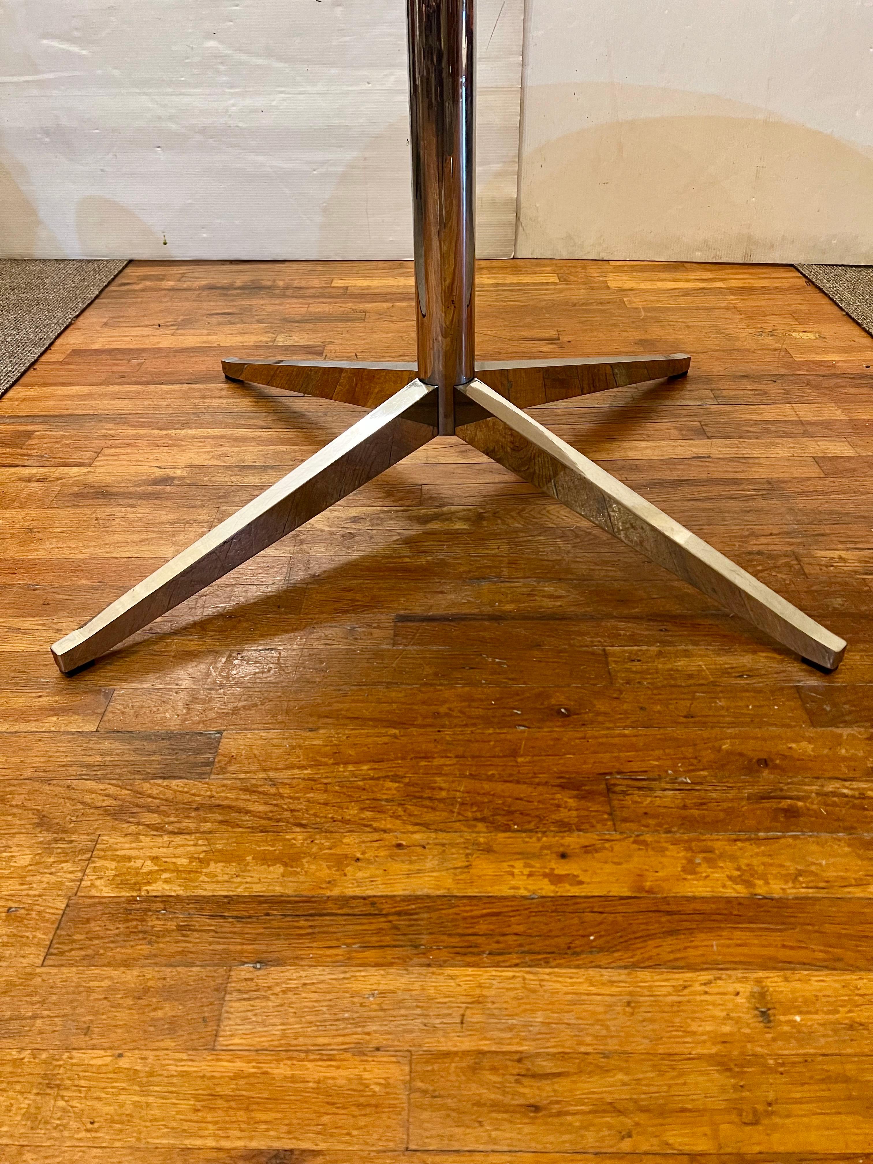 20th Century Florence Knoll Dining Round Table Chrome Star Base & Marble Top For Sale