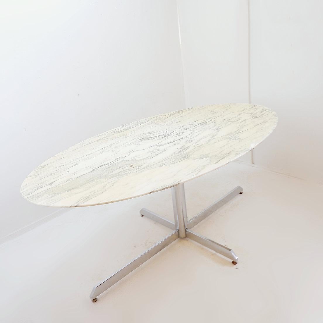 French Florence Knoll Dining Table for Roche Bobois - 1960s For Sale