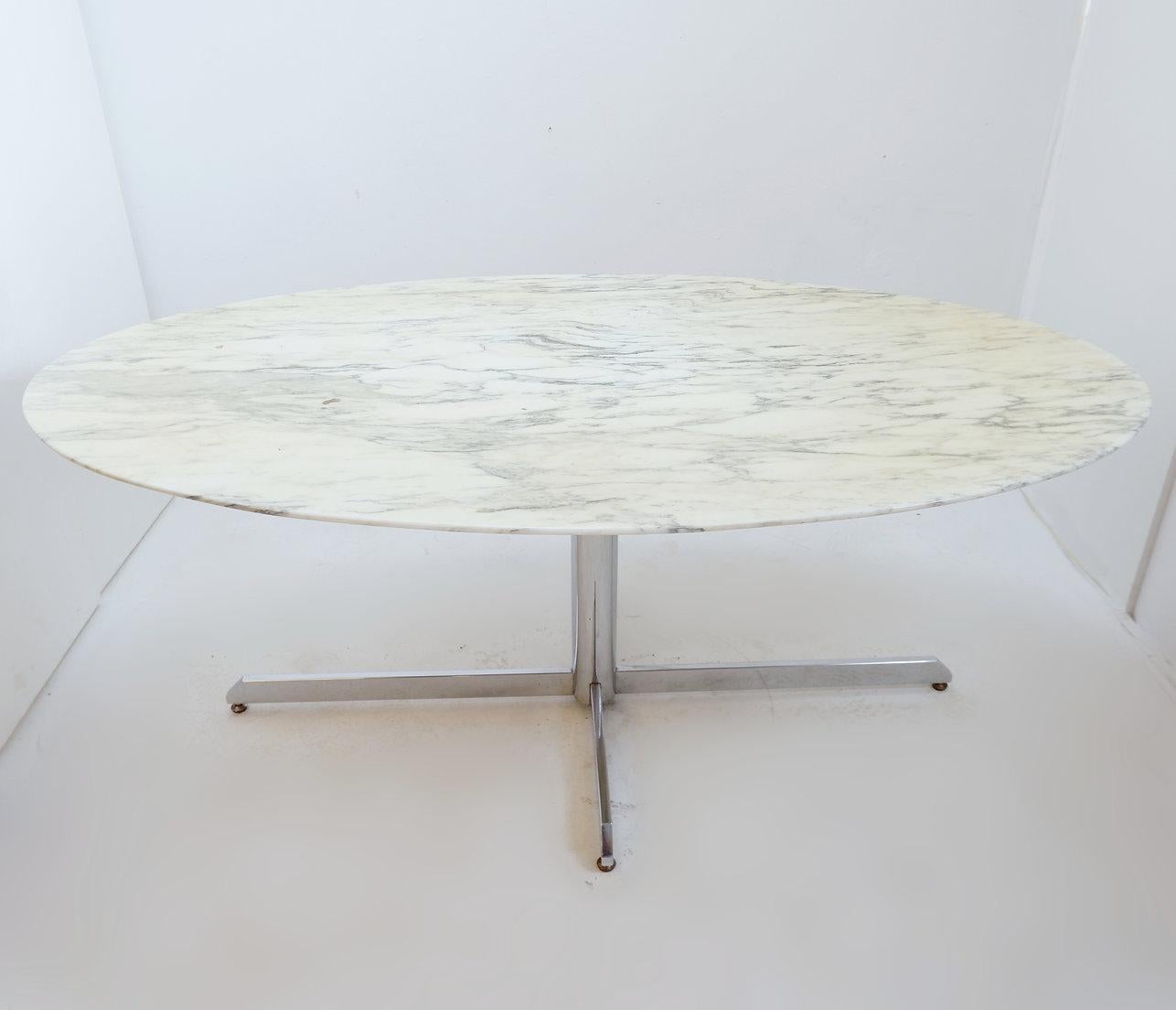 Florence Knoll Dining Table for Roche Bobois - 1960s In Fair Condition For Sale In Linkebeek, BE