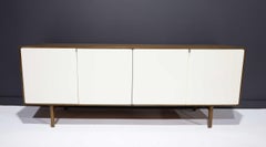 Florence Knoll Early Sideboard, Credenza in Walnut, Model 541