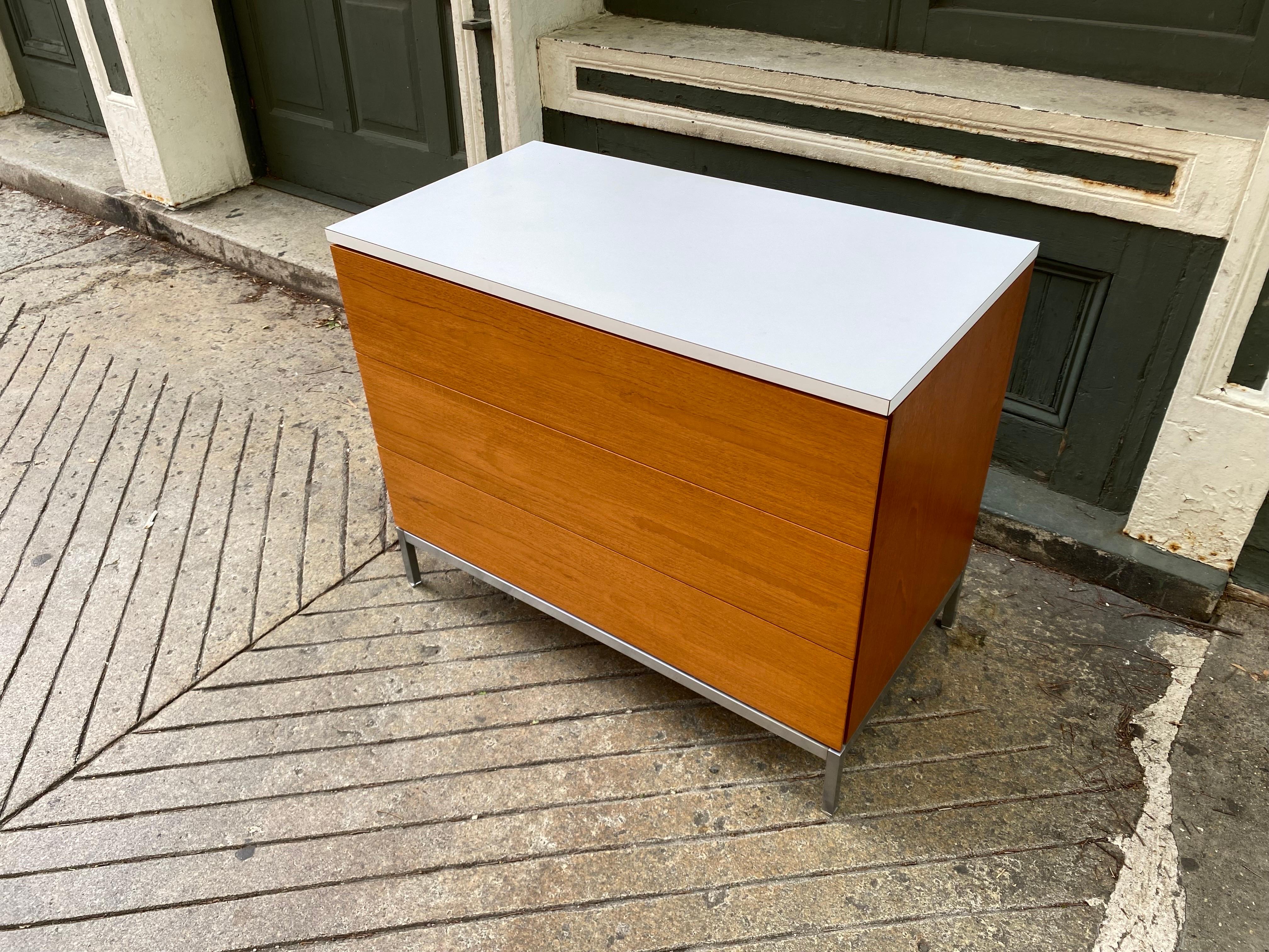 Mid-Century Modern Florence Knoll for Knoll 3 Drawer Dresser