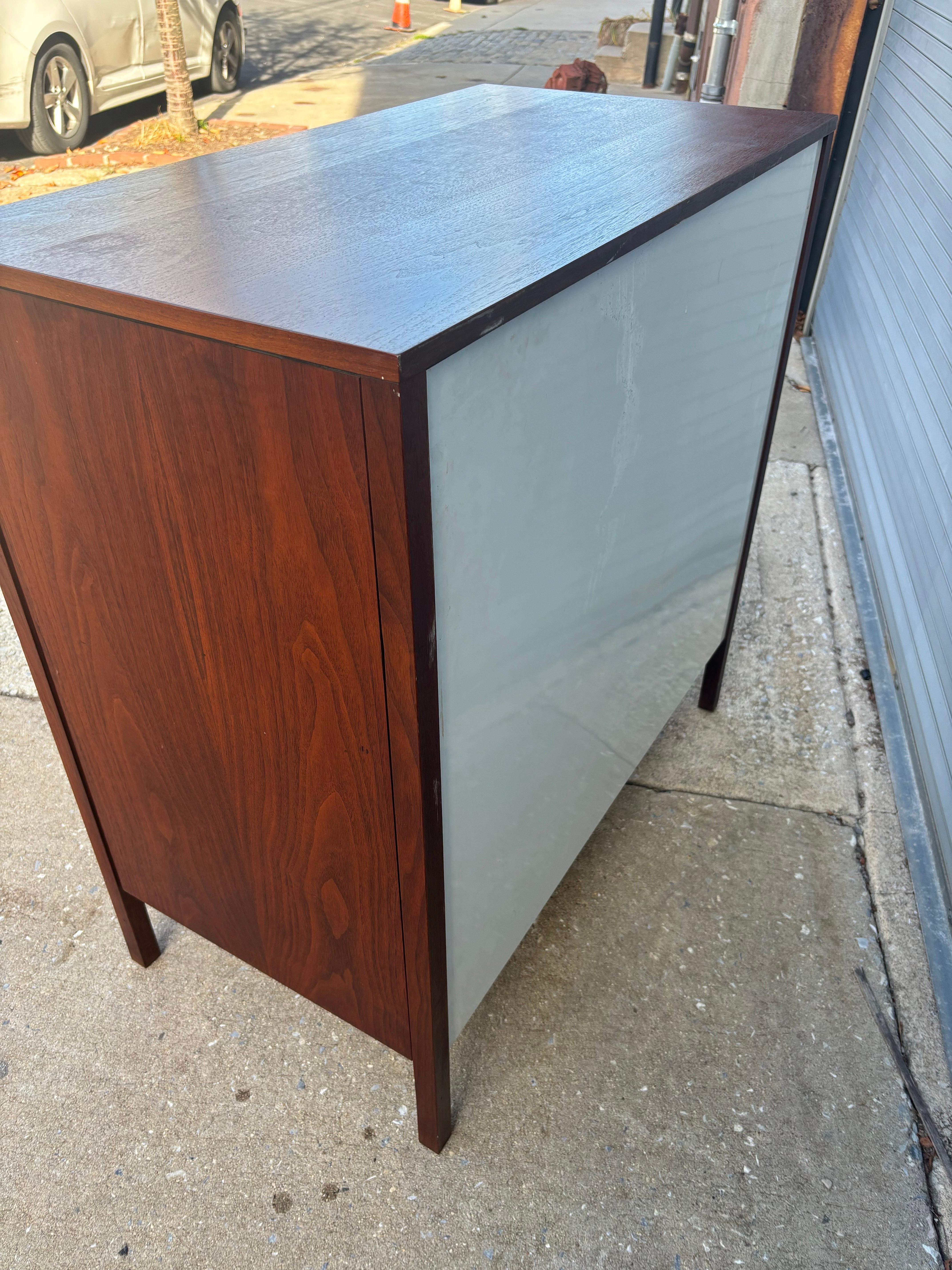 Florence Knoll for Knoll 5 Drawer Dresser, model #326-2 2