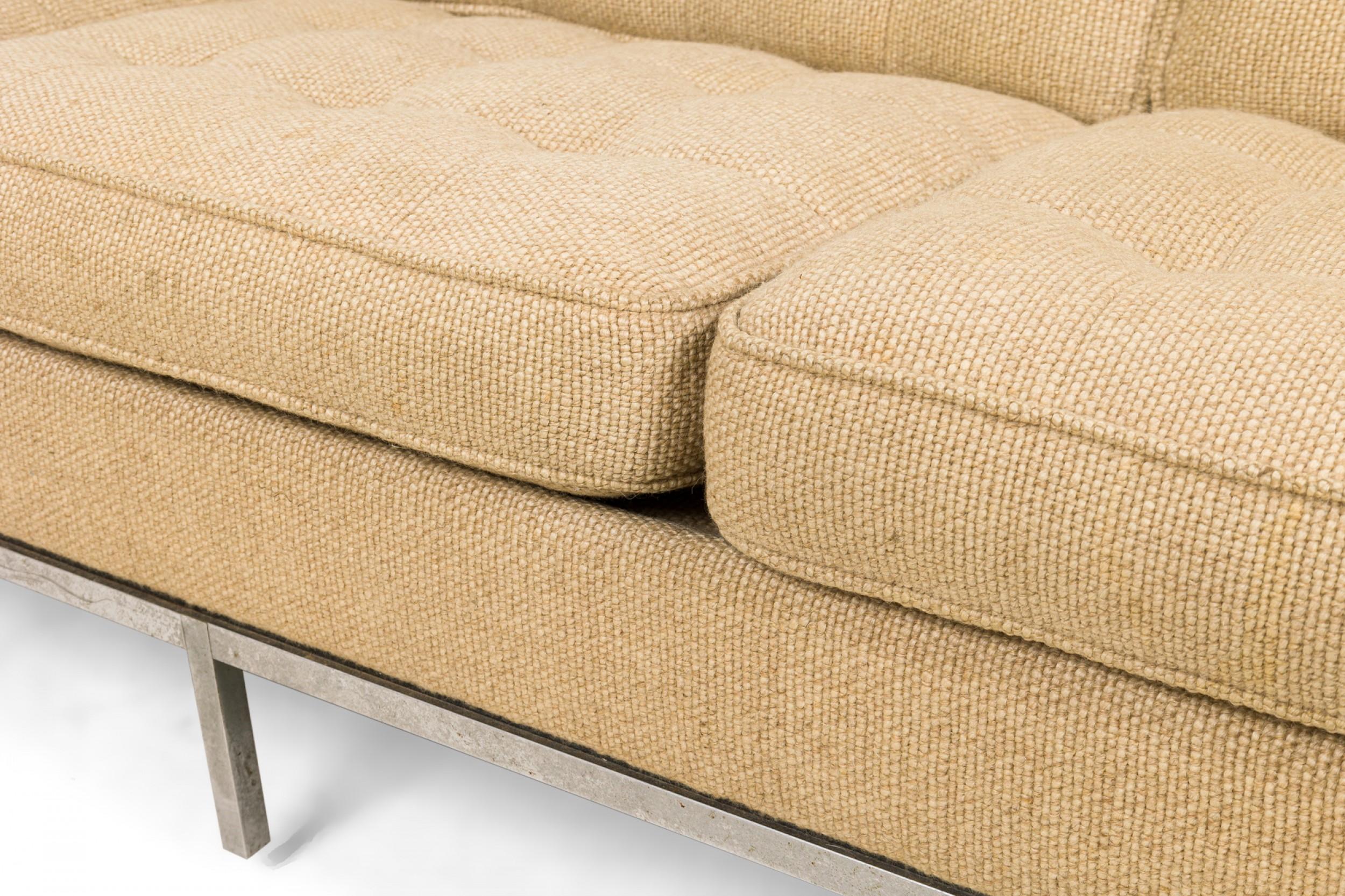 Florence Knoll für Knoll International, 3-sitziges, beigefarbenes, gepolstertes Sofa im Angebot 2