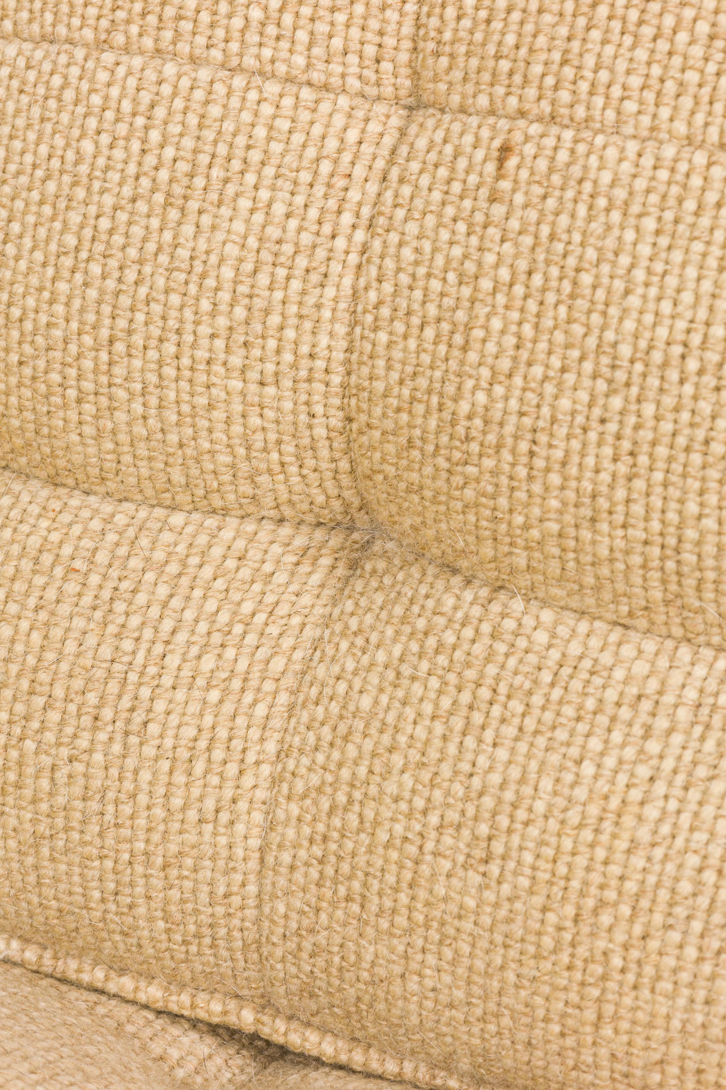 Florence Knoll für Knoll International, 3-sitziges, beigefarbenes, gepolstertes Sofa (20. Jahrhundert) im Angebot