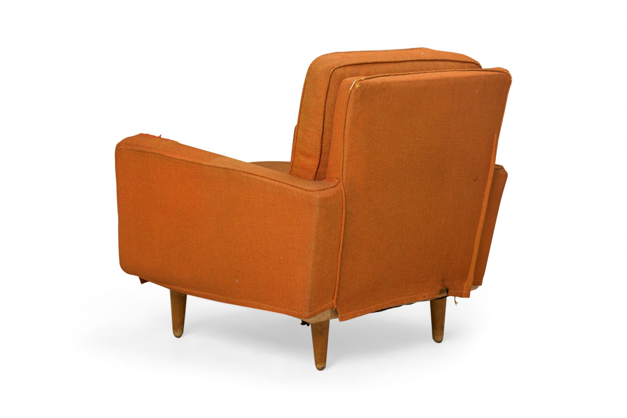 Florence Knoll for Knoll International American Mid-Century Orange Upholstered L In Good Condition For Sale In New York, NY