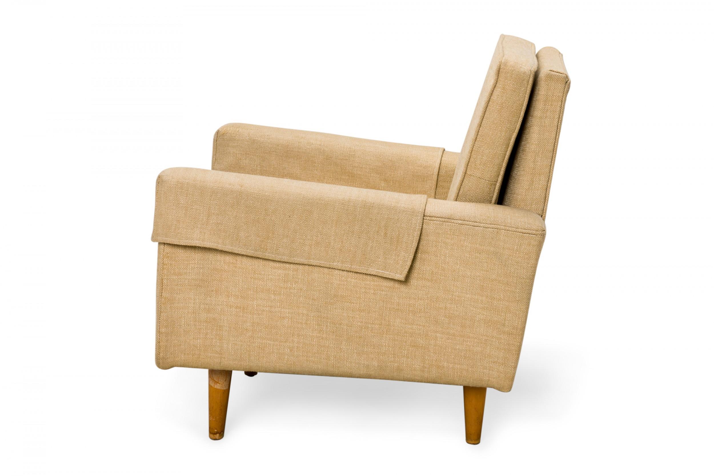 Mid-Century Modern Fauteuil de salon rembourré en tissu beige Florence Knoll pour Knoll International en vente