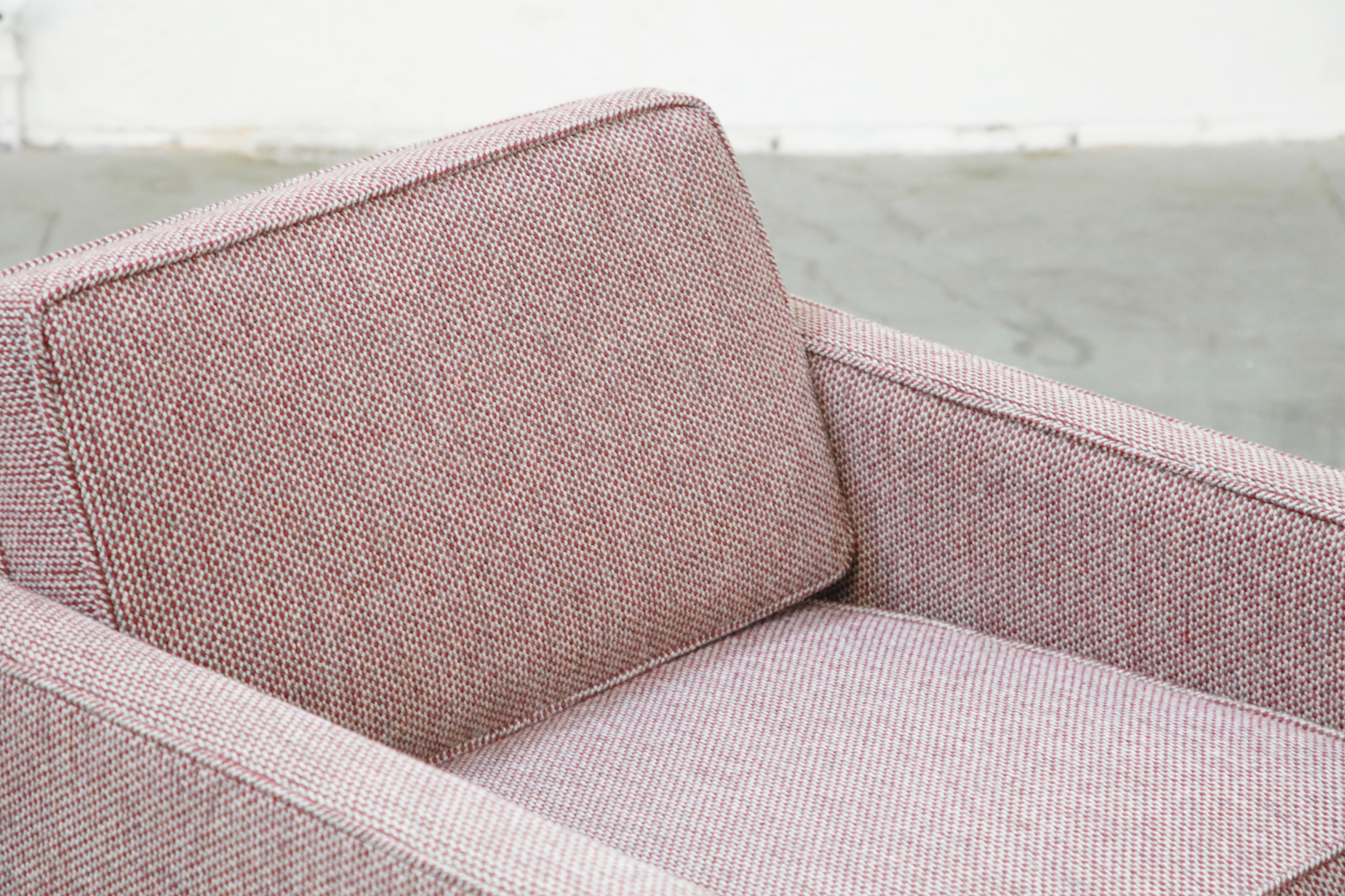 Florence Knoll for Knoll International Lounge Armchair, circa 1980s 2