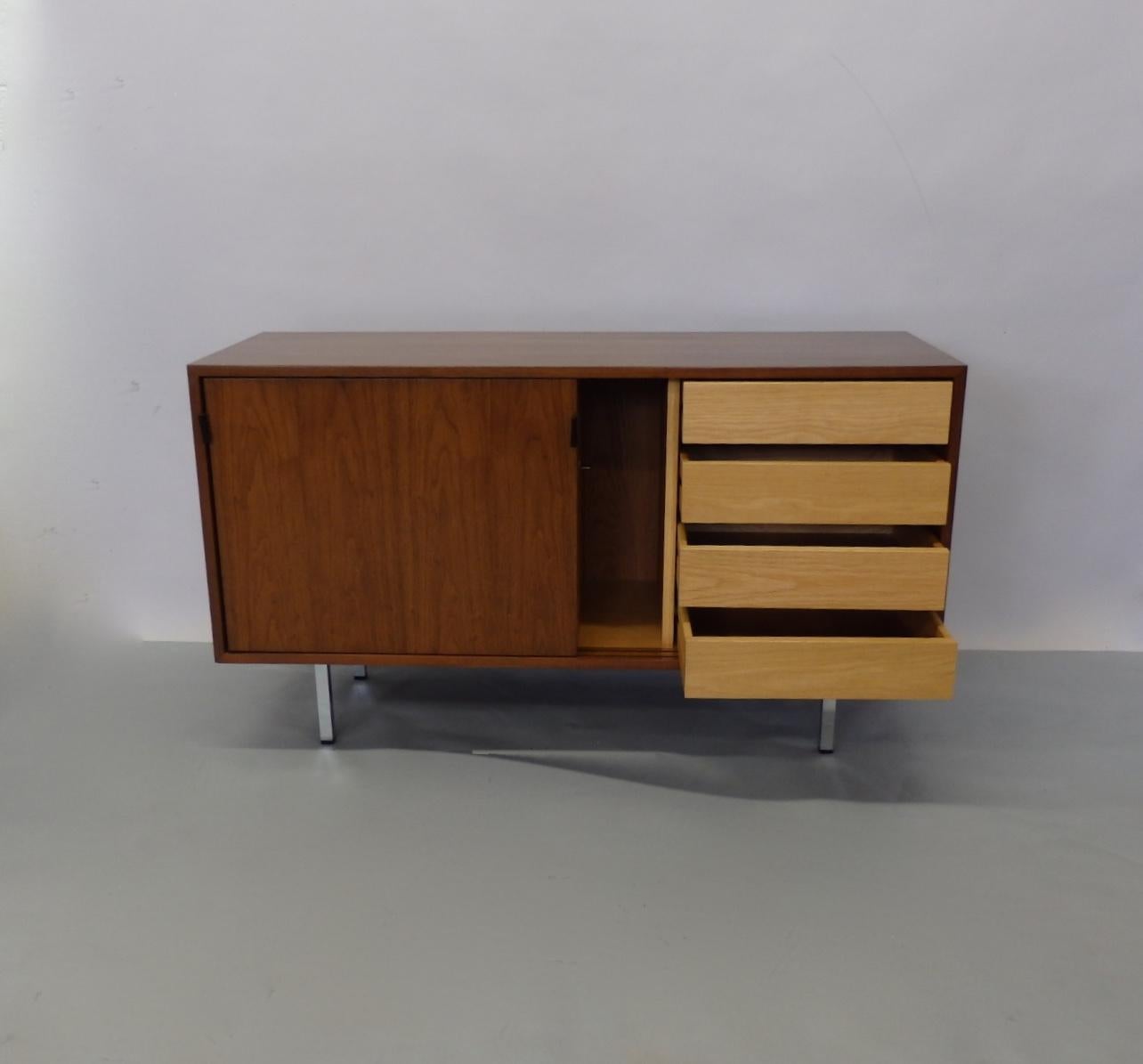 American Florence Knoll for Knoll Leather Pull Walnut Sliding Door Credenza