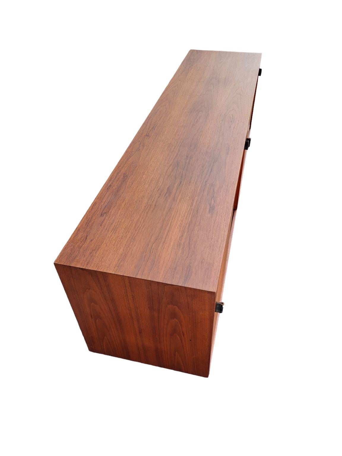 Florence Knoll For Knoll Mid Century Modern Credenza C.1963 3