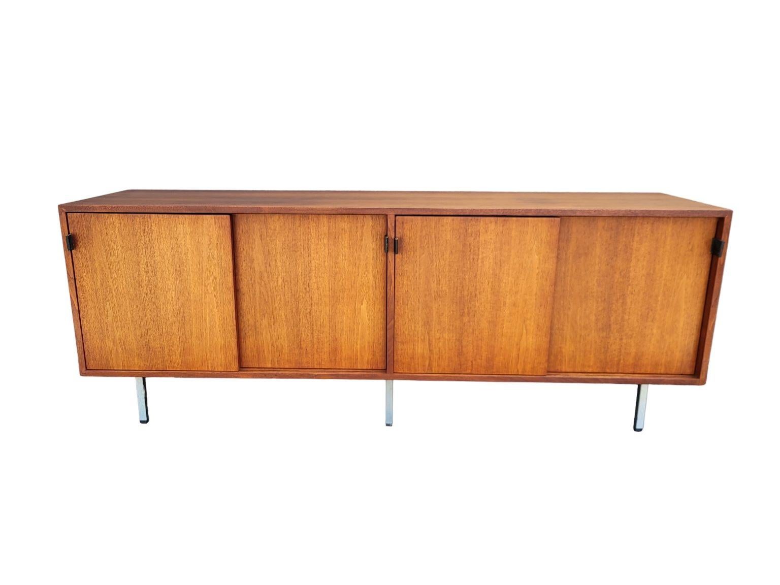 Mid-20th Century Florence Knoll For Knoll Mid Century Modern Credenza C.1963 For Sale
