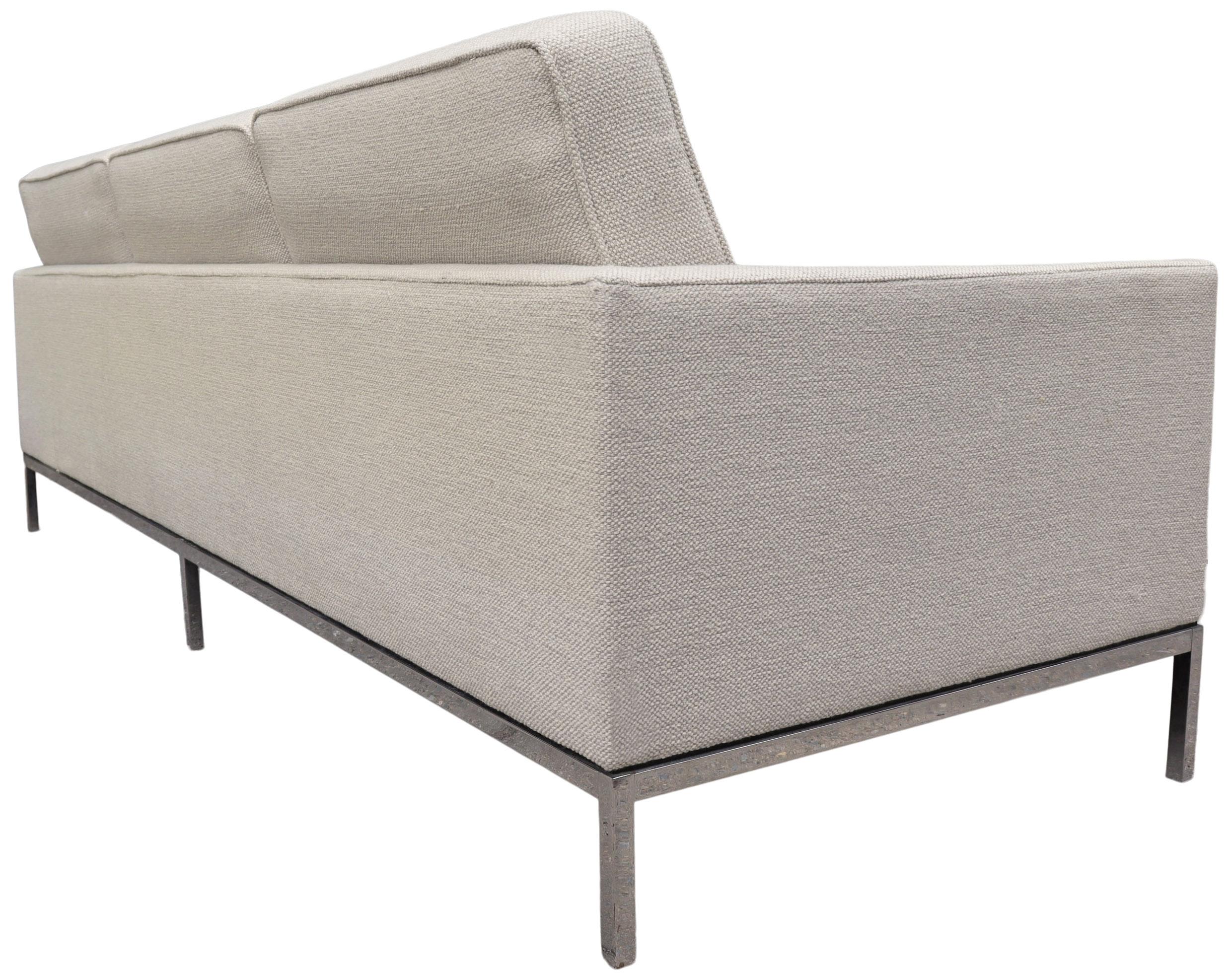 Florence Knoll for Knoll Midcentury Sofa 2