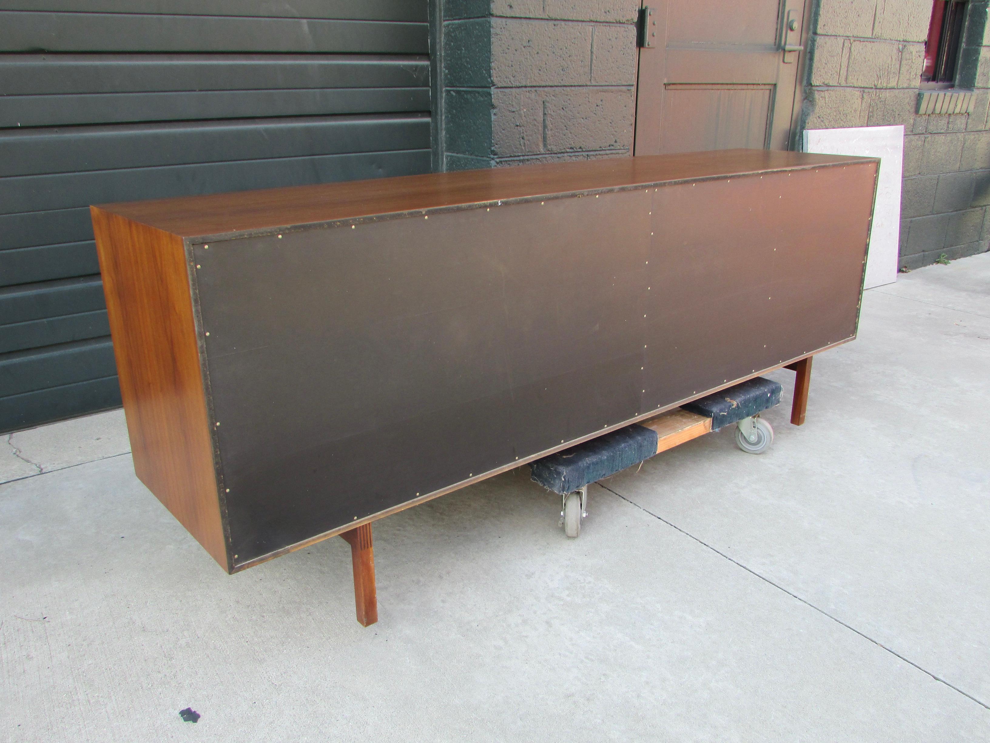 Florence Knoll for Knoll Model 541 Walnut Credenza with White Lacquer Doors 12