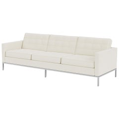 Florence Knoll for Knoll Original Tufted 3-Seat Sofa Cream White, USA 1954-2000s
