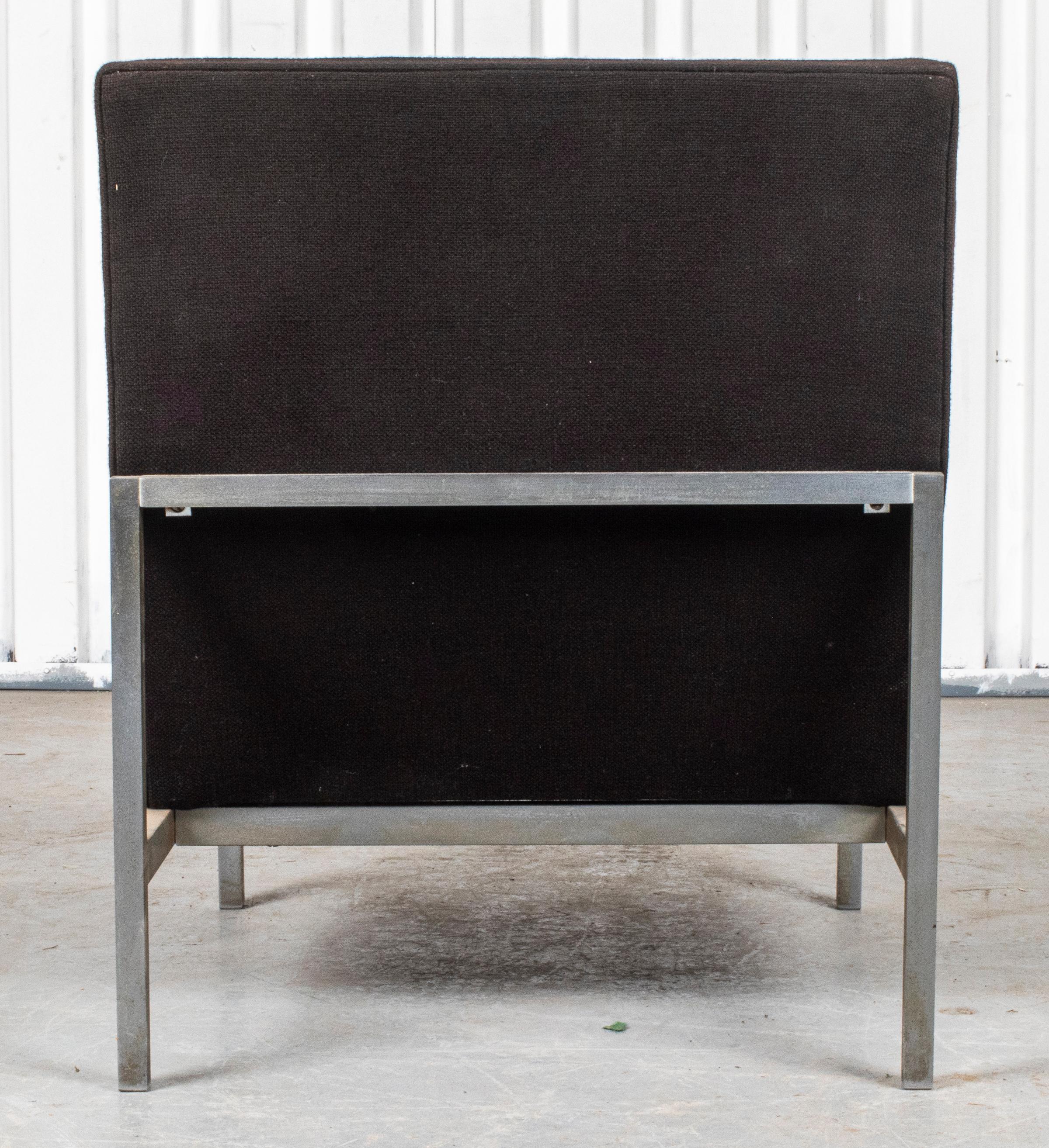 Florence Knoll for Knoll Parallel Bar Side Chair In Good Condition For Sale In New York, NY