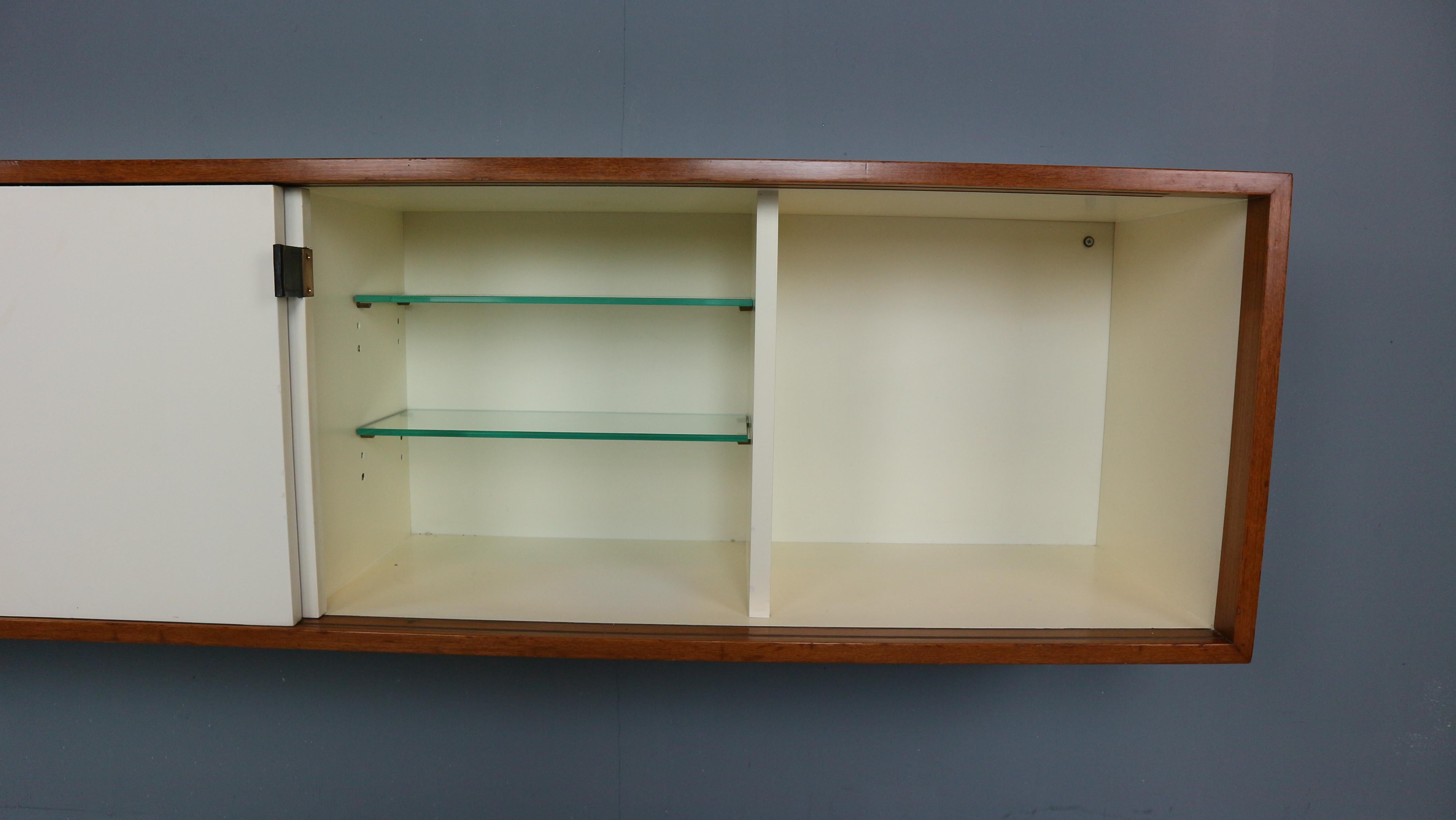 Florence Knoll for Knoll set of two hanging cabinets, model 121 + 123 W-1, 1947 For Sale 4