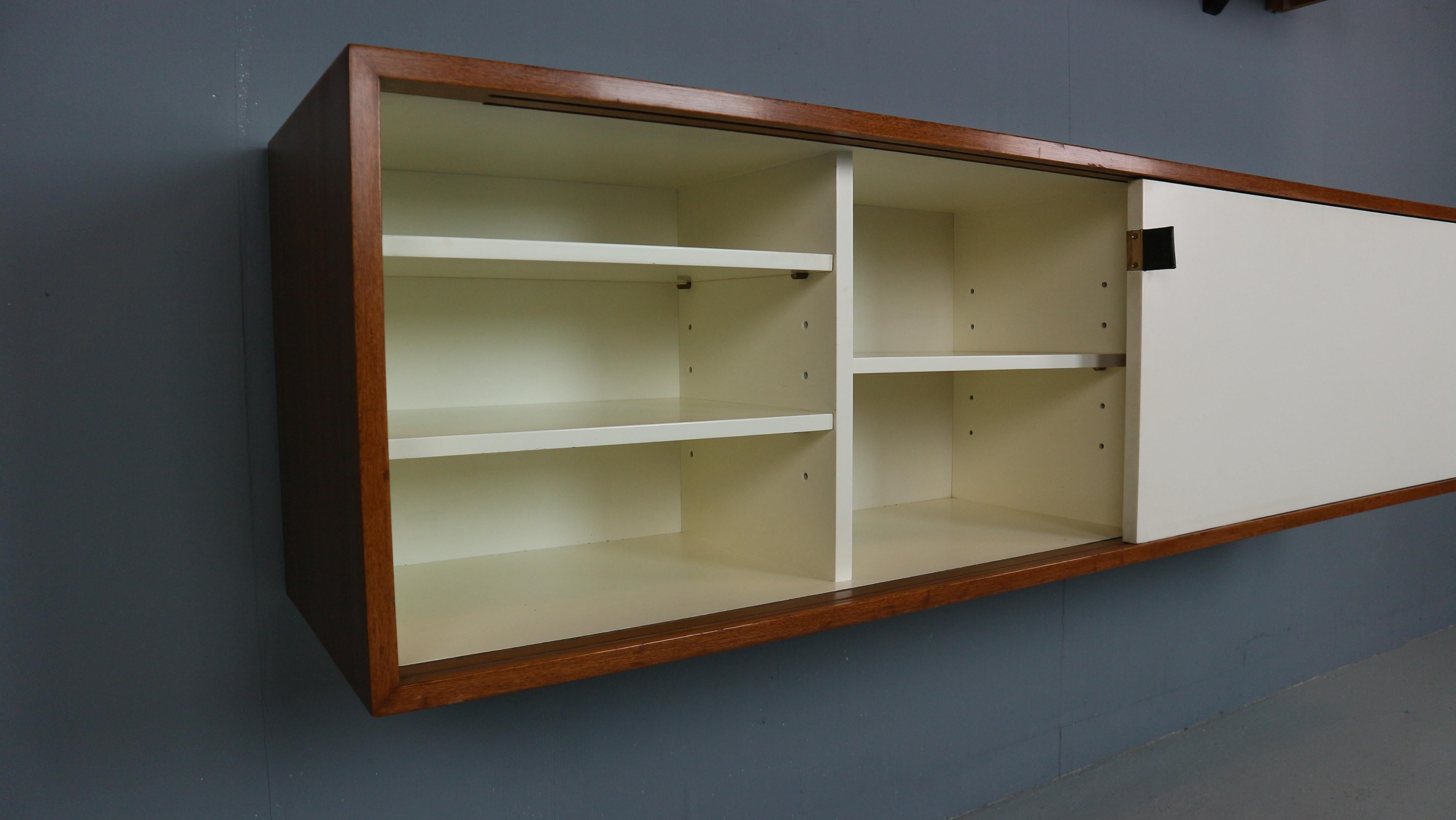 Florence Knoll for Knoll set of two hanging cabinets, model 121 + 123 W-1, 1947 For Sale 5