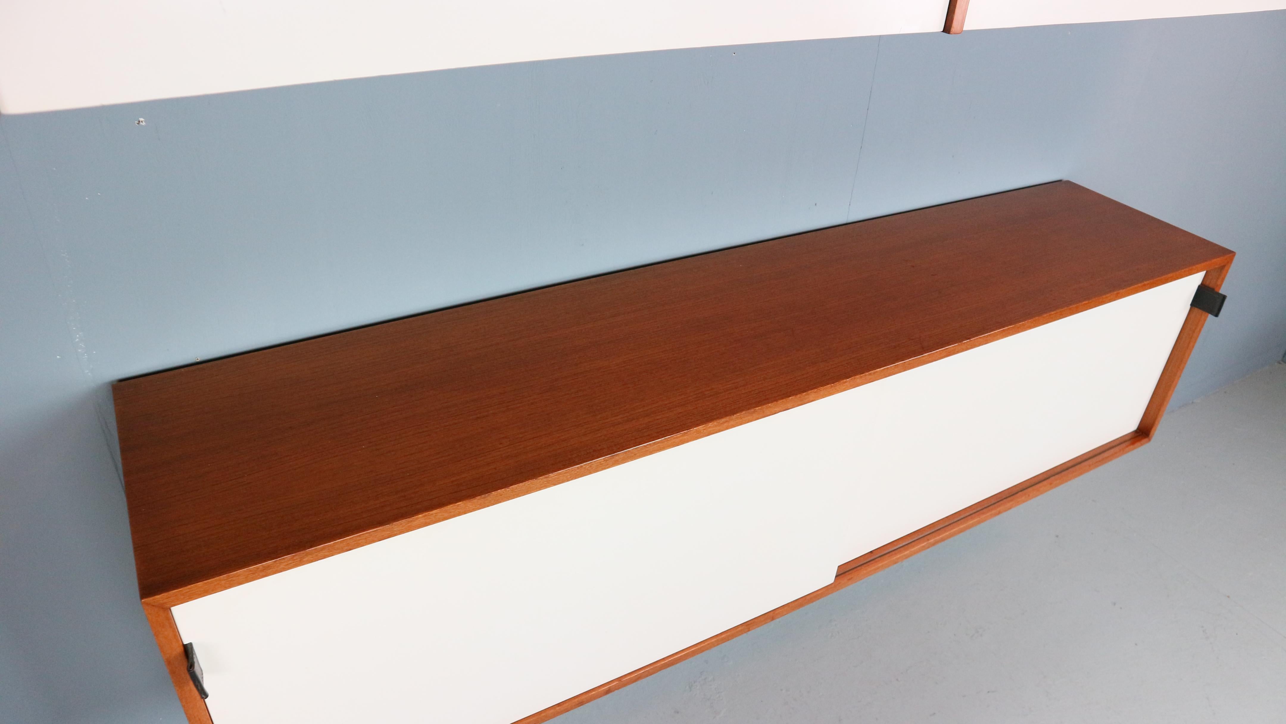 Florence Knoll for Knoll set of two hanging cabinets, model 121 + 123 W-1, 1947 For Sale 6