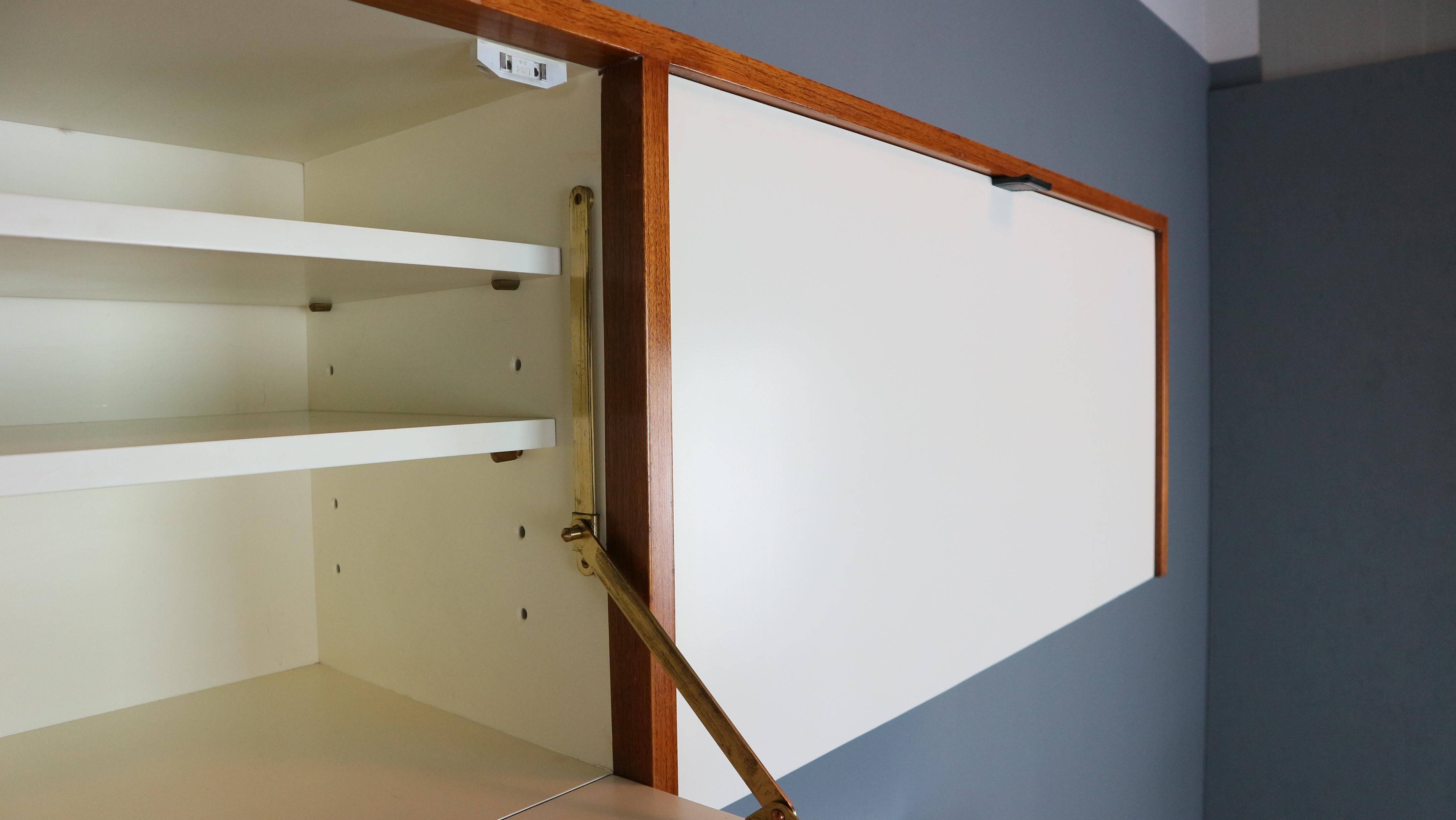 Florence Knoll for Knoll set of two hanging cabinets, model 121 + 123 W-1, 1947 For Sale 13