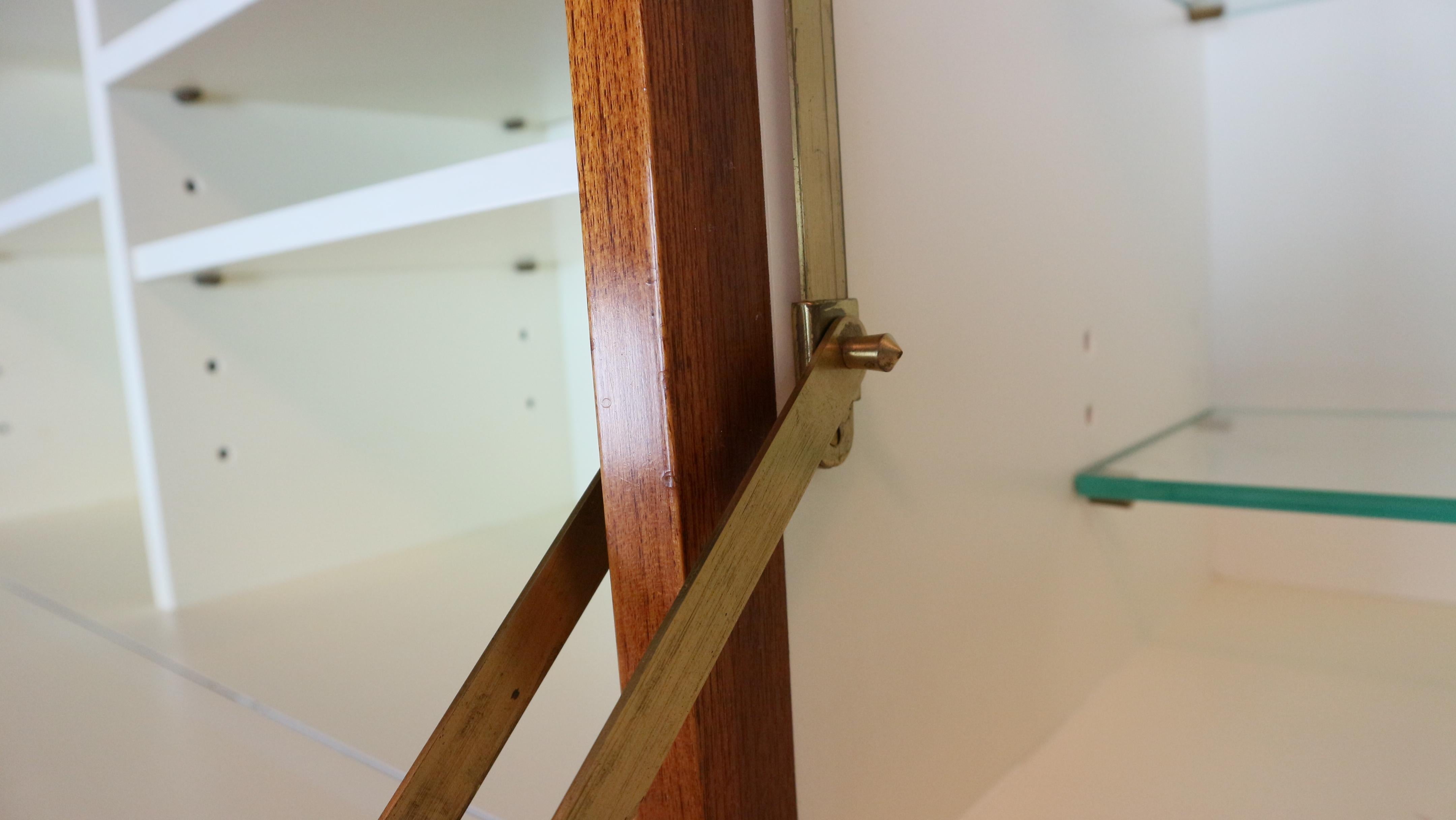 Florence Knoll for Knoll set of two hanging cabinets, model 121 + 123 W-1, 1947 For Sale 2